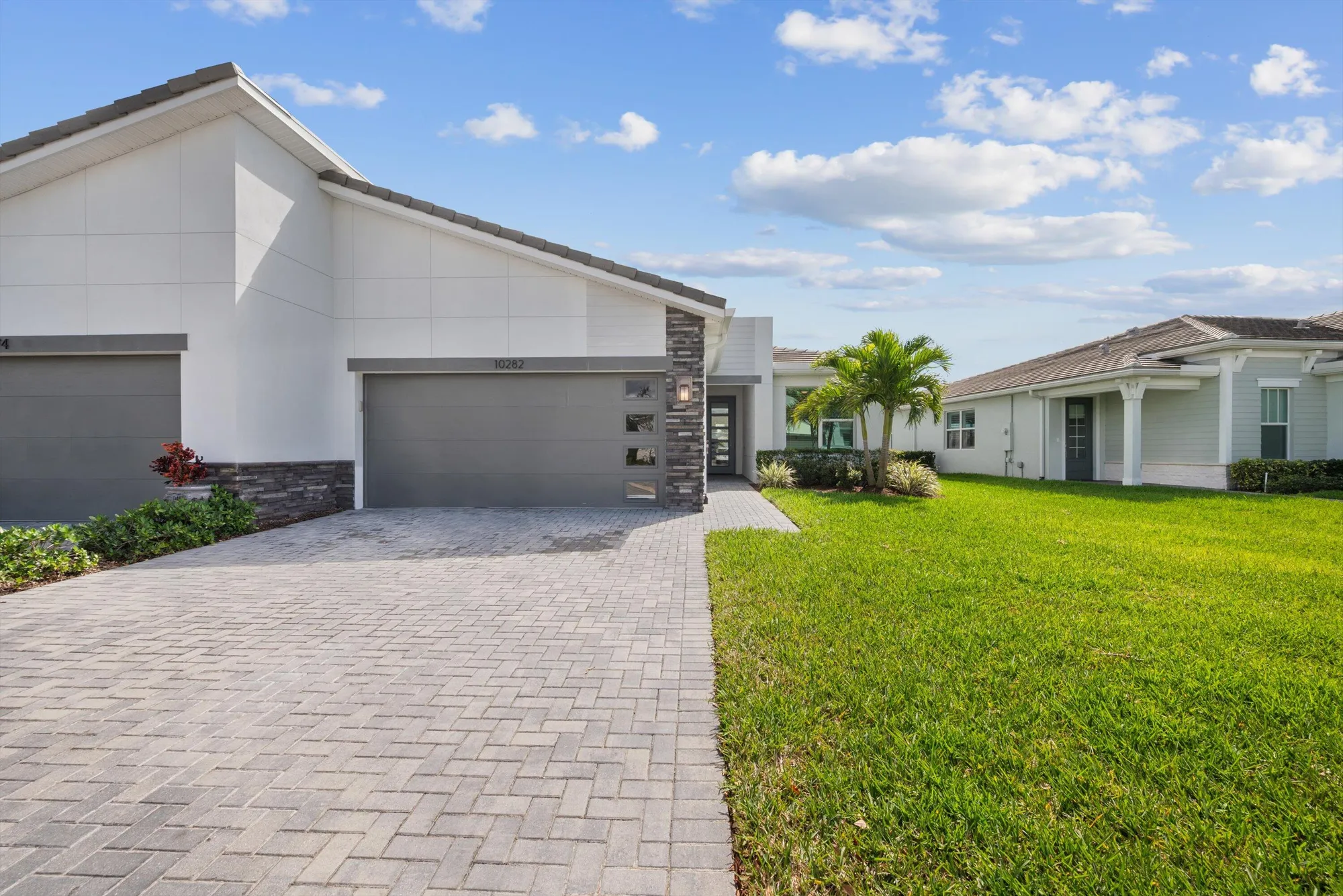 Property Slideshow image 1 of 40 | 10282 sw corvus ln, Port Saint Lucie, FL, 34987