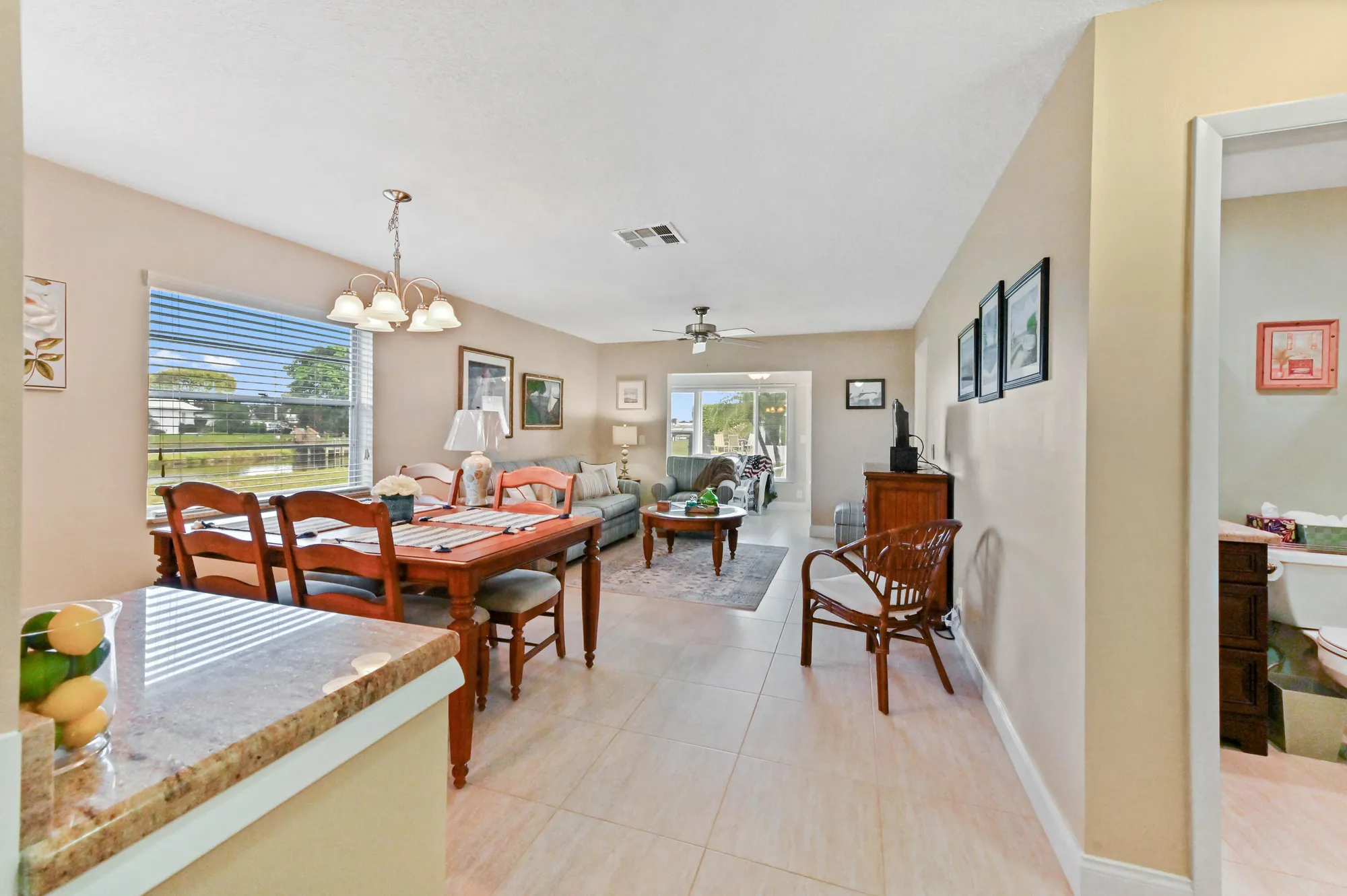 Property Slideshow image 5 of 27 | 200 leisure lake cir 106, Boynton Beach, FL, 33426