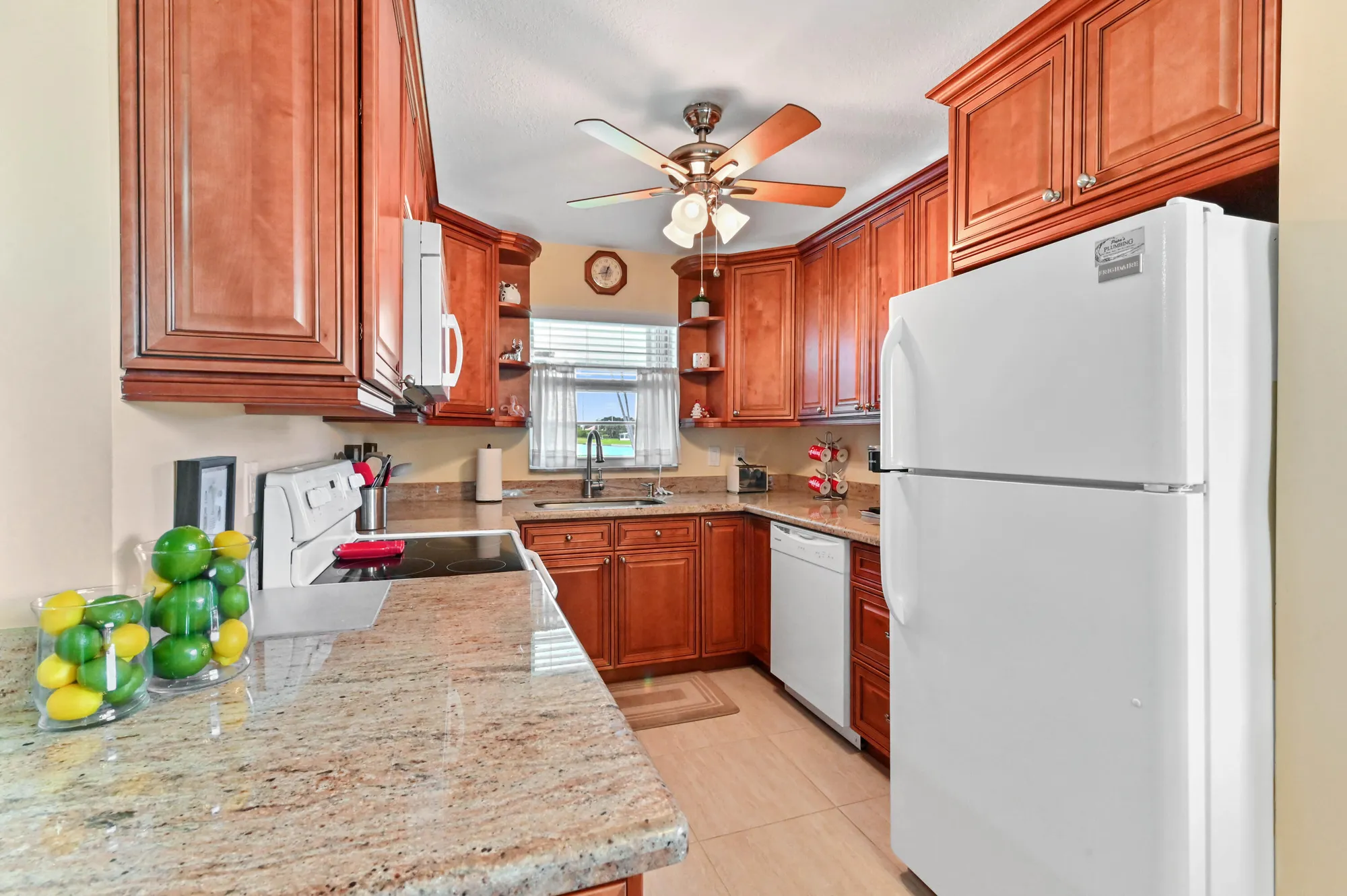 Property Slideshow image 8 of 27 | 200 leisure lake cir 106, Boynton Beach, FL, 33426