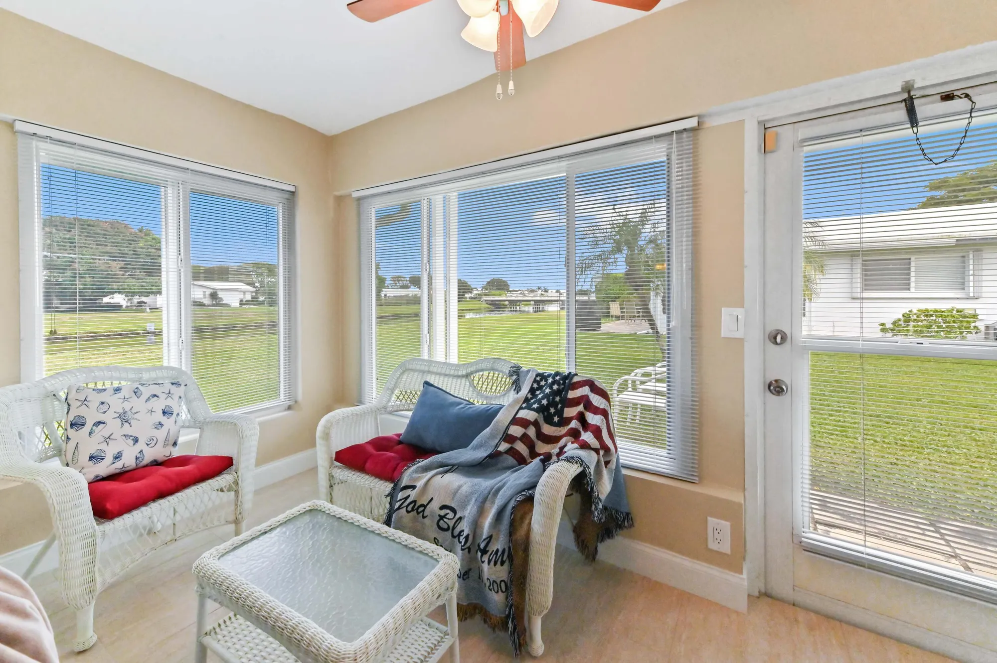 Property Slideshow image 13 of 27 | 200 leisure lake cir 106, Boynton Beach, FL, 33426