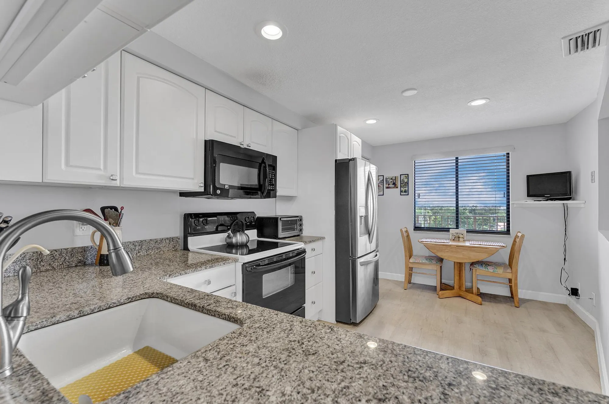 Property Slideshow image 8 of 79 | 14475 strathmore ln apt 703, Delray Beach, FL, 33446