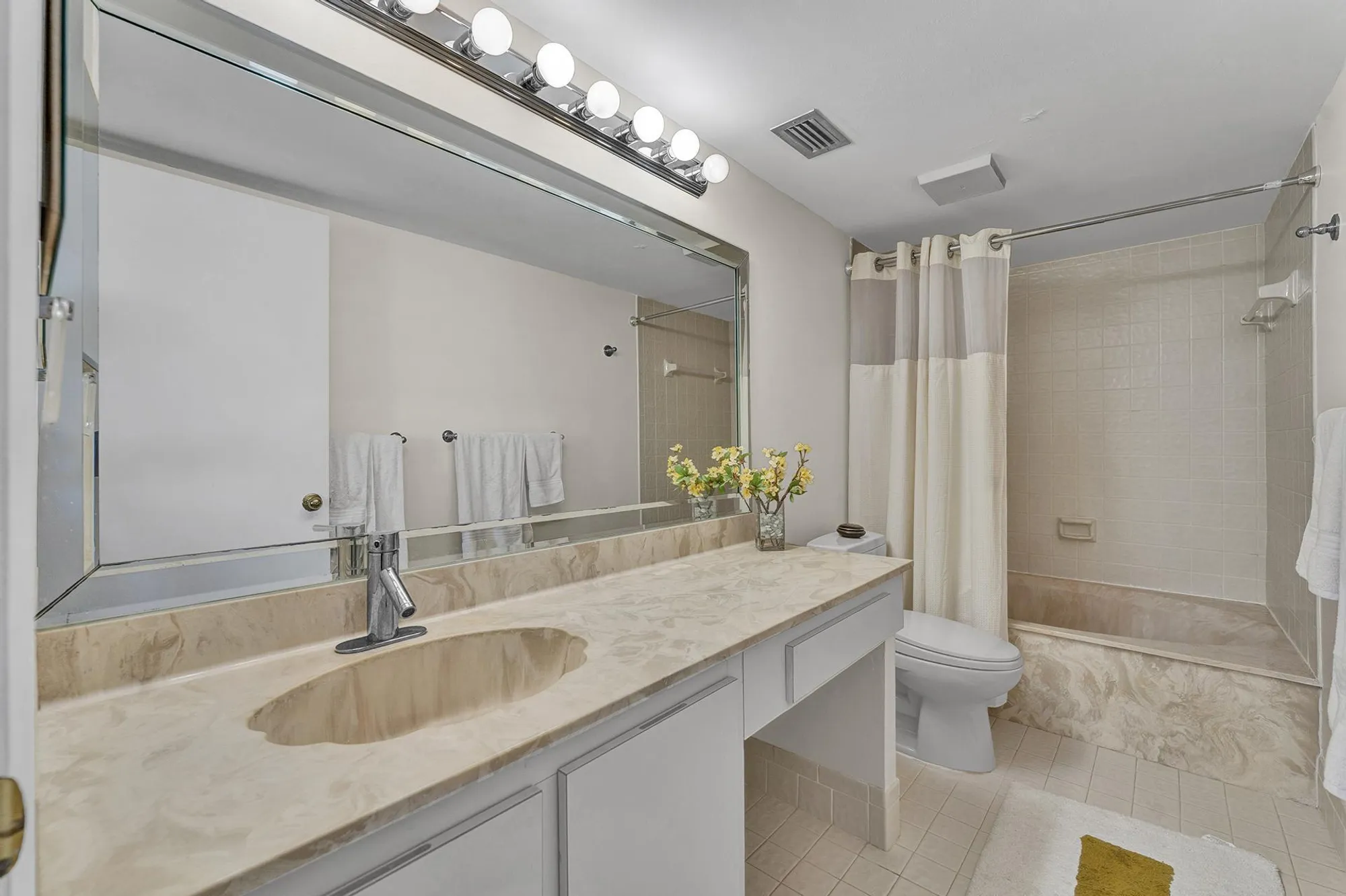 Property Slideshow image 20 of 79 | 14475 strathmore ln apt 703, Delray Beach, FL, 33446
