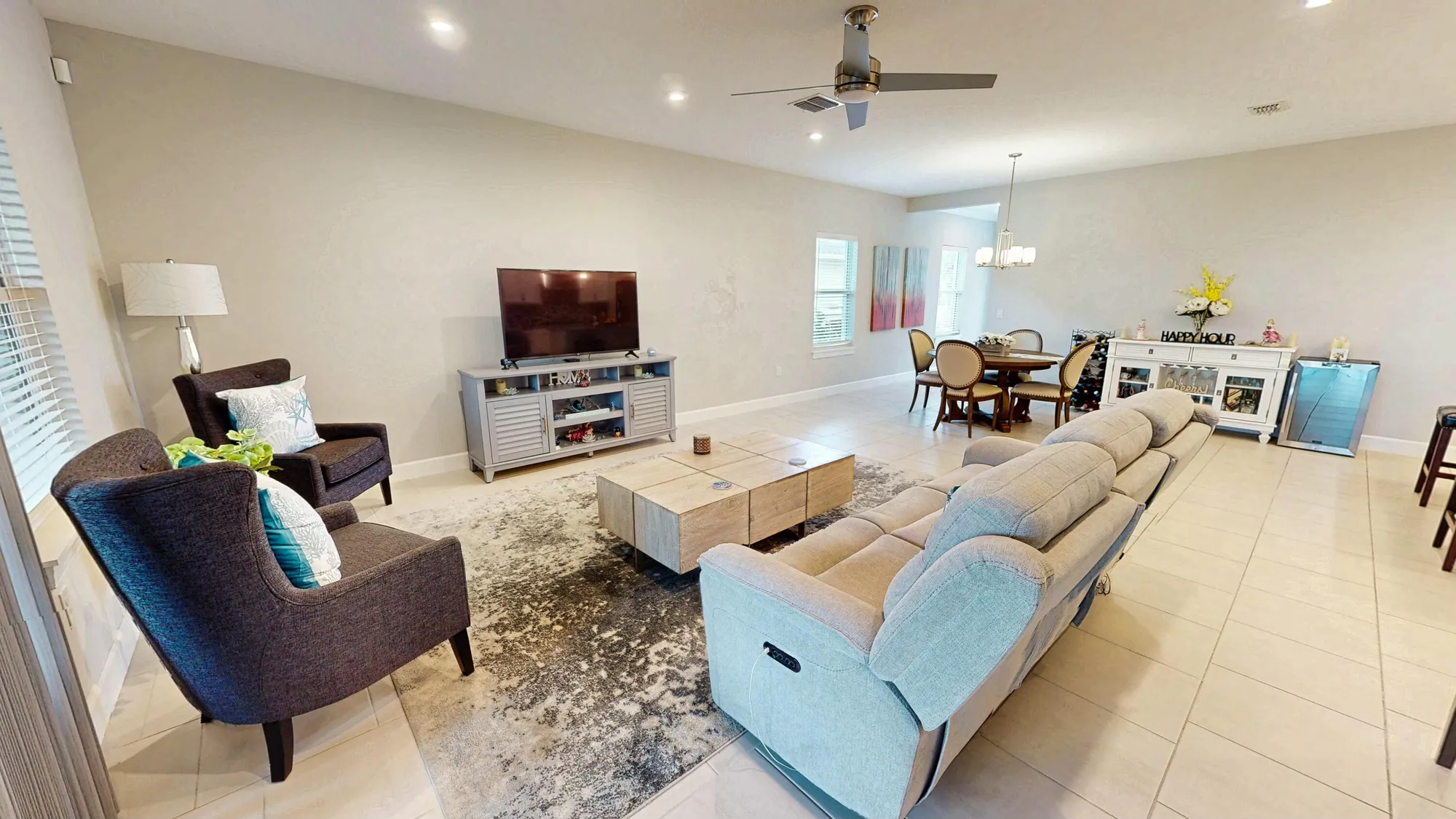 Property Slideshow image 7 of 57 | 9592 sw royal poinciana dr, Port Saint Lucie, FL, 34987