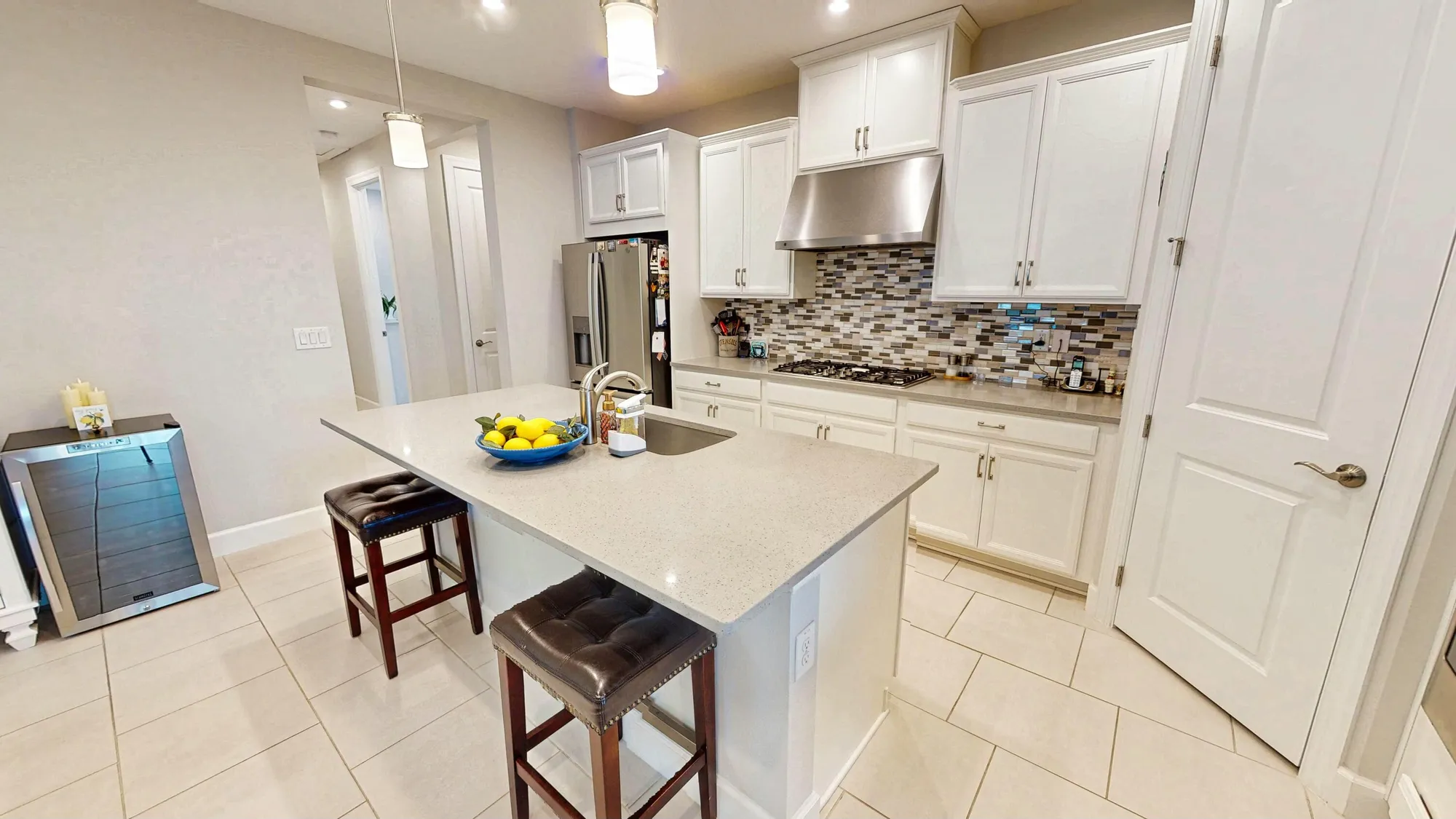 Property Slideshow image 13 of 57 | 9592 sw royal poinciana dr, Port Saint Lucie, FL, 34987
