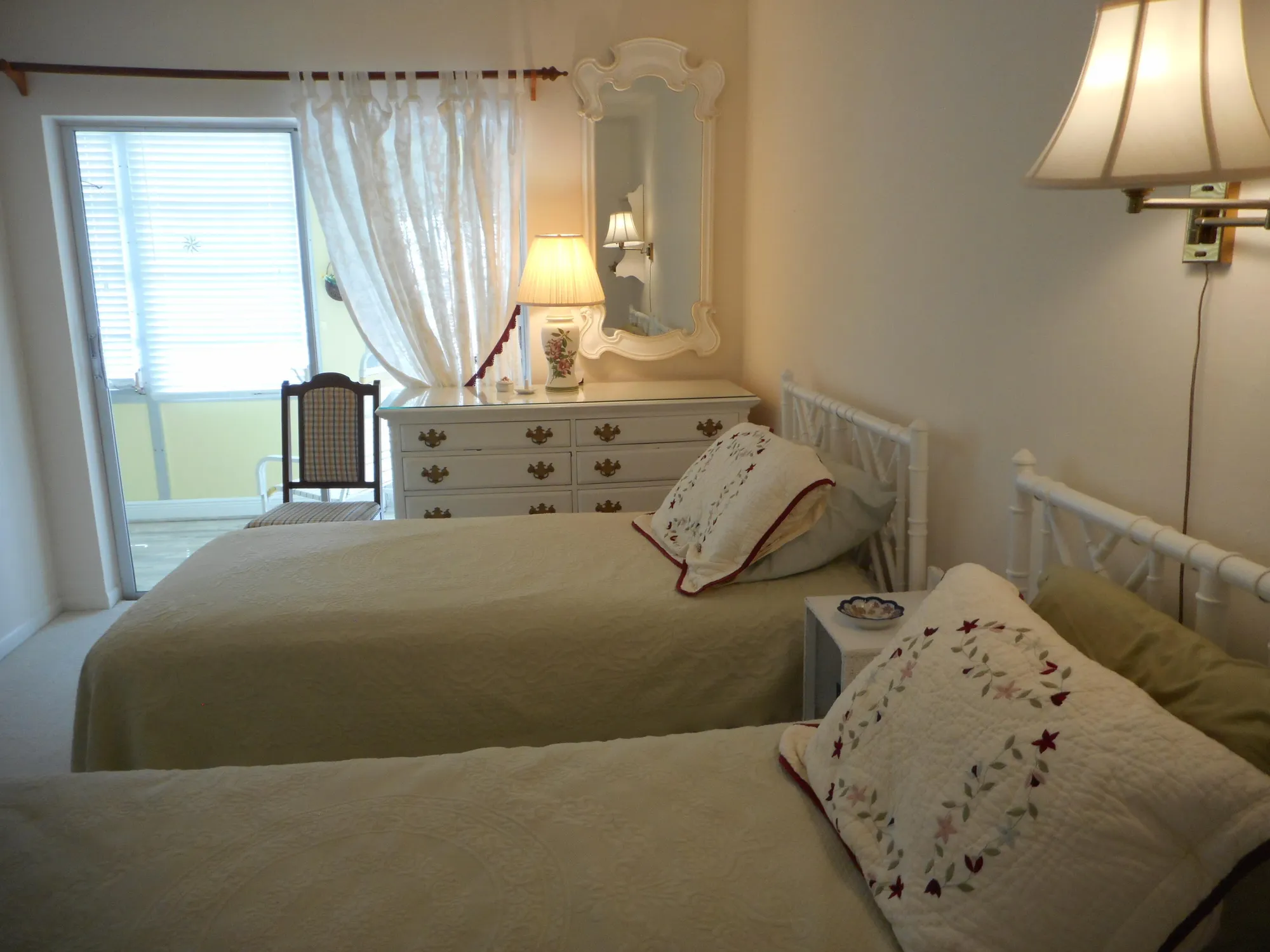 Property Slideshow image 11 of 27 | 3322 cynthia ln apt 106, Lake Worth Beach, FL, 33461