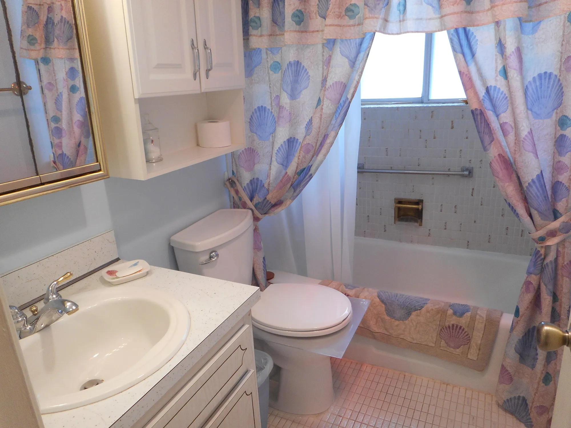 Property Slideshow image 14 of 27 | 3322 cynthia ln apt 106, Lake Worth Beach, FL, 33461
