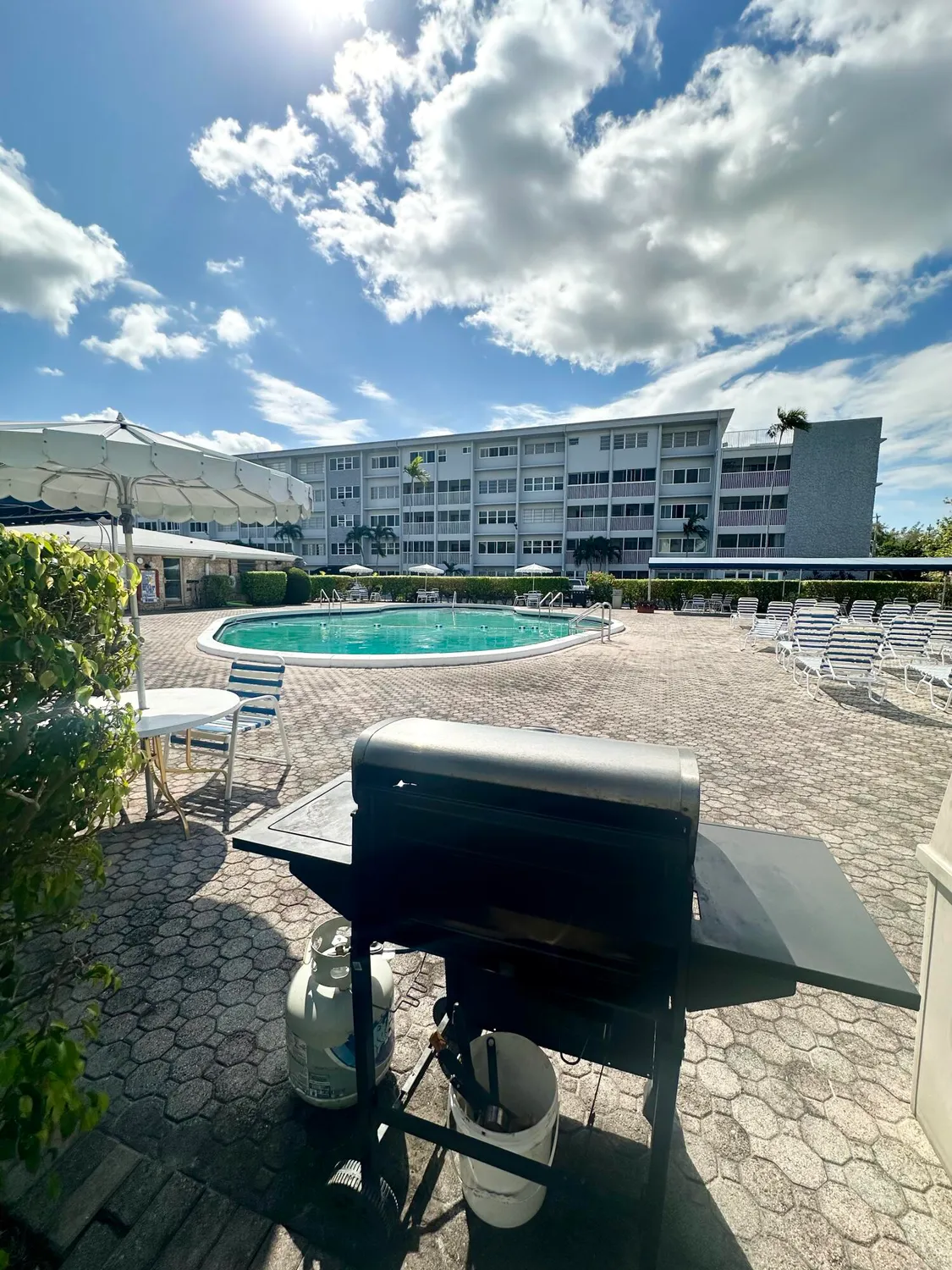 Property Slideshow image 5 of 22 | 330 se 2nd st apt 501g, Hallandale Beach, FL, 33009