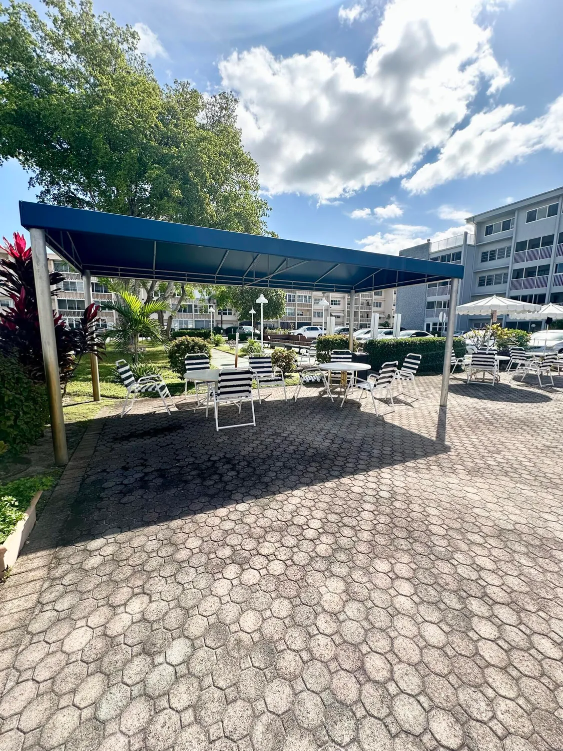 Property Slideshow image 7 of 22 | 330 se 2nd st apt 501g, Hallandale Beach, FL, 33009