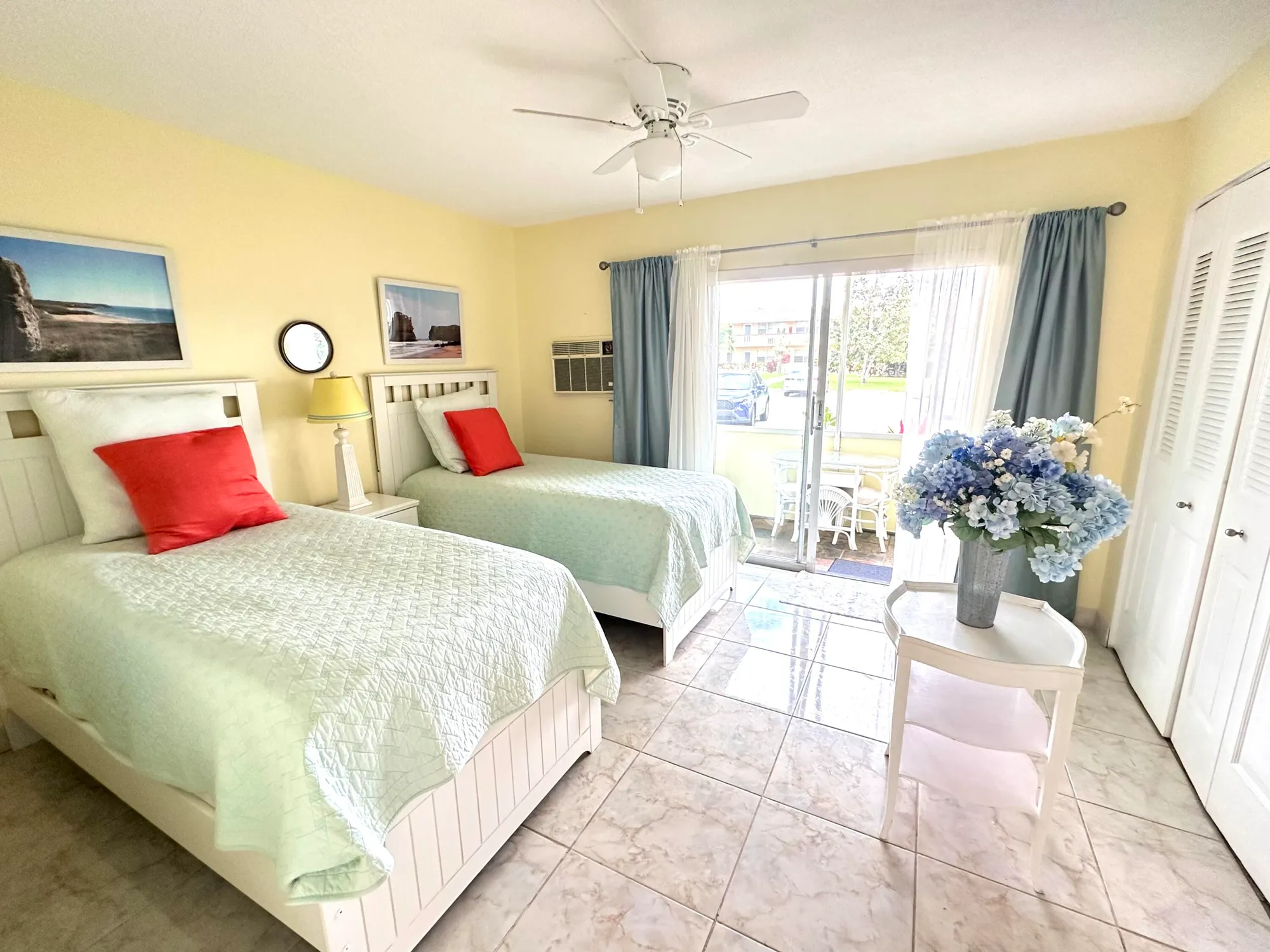 Property Slideshow image 11 of 27 | 31 sheffield b, West Palm Beach, FL, 33417