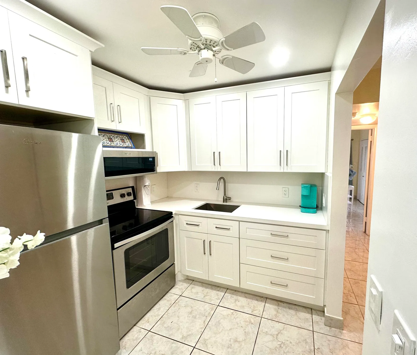 Property Slideshow image 10 of 27 | 31 sheffield b, West Palm Beach, FL, 33417