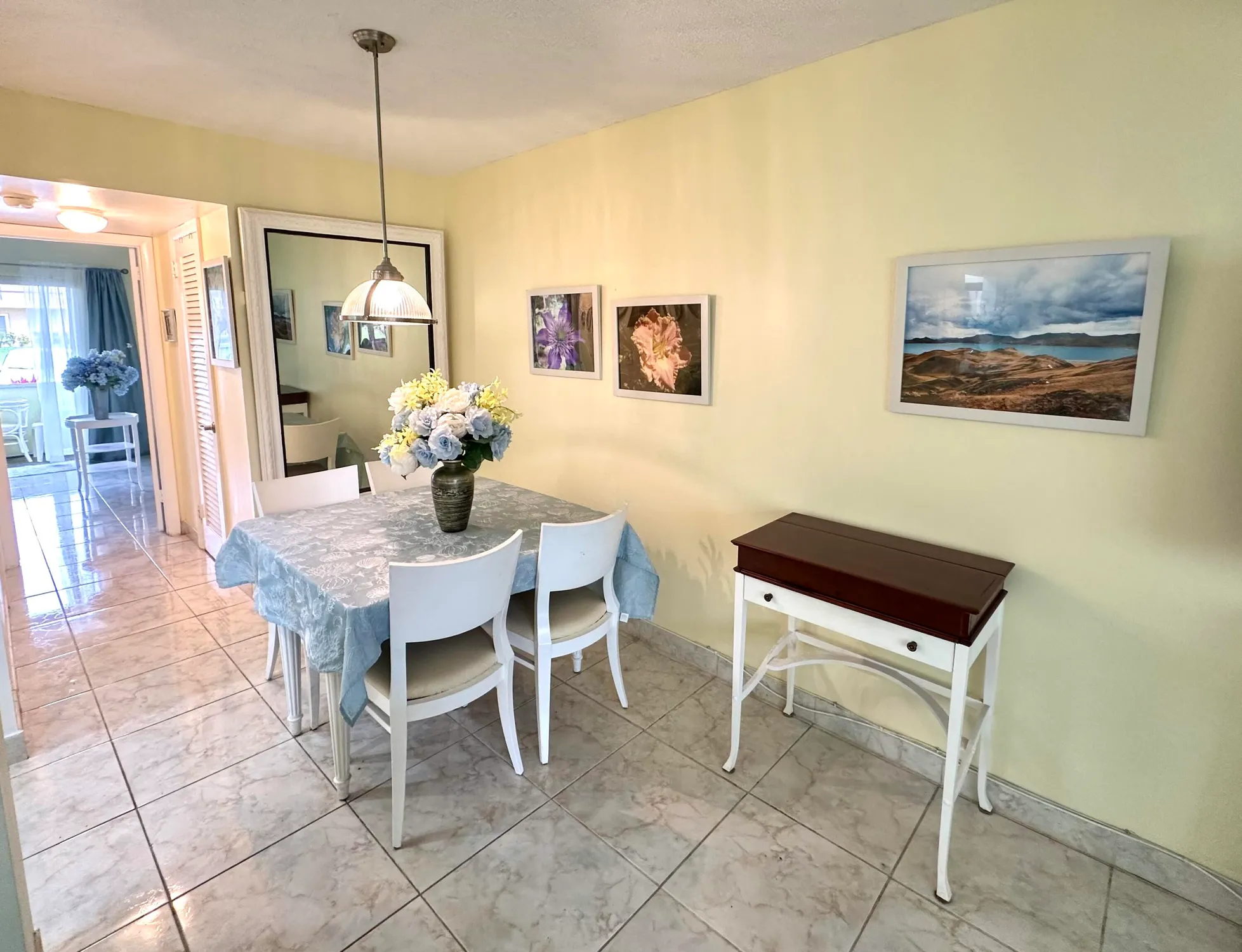 Property Slideshow image 7 of 27 | 31 sheffield b, West Palm Beach, FL, 33417