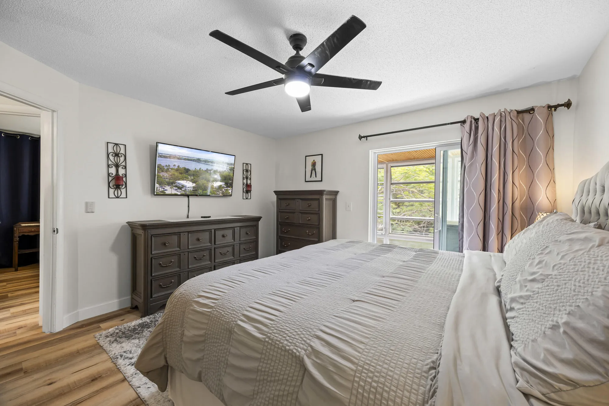 Property Slideshow image 12 of 37 | 2929 se ocean blvd 105-10, Stuart, FL, 34996