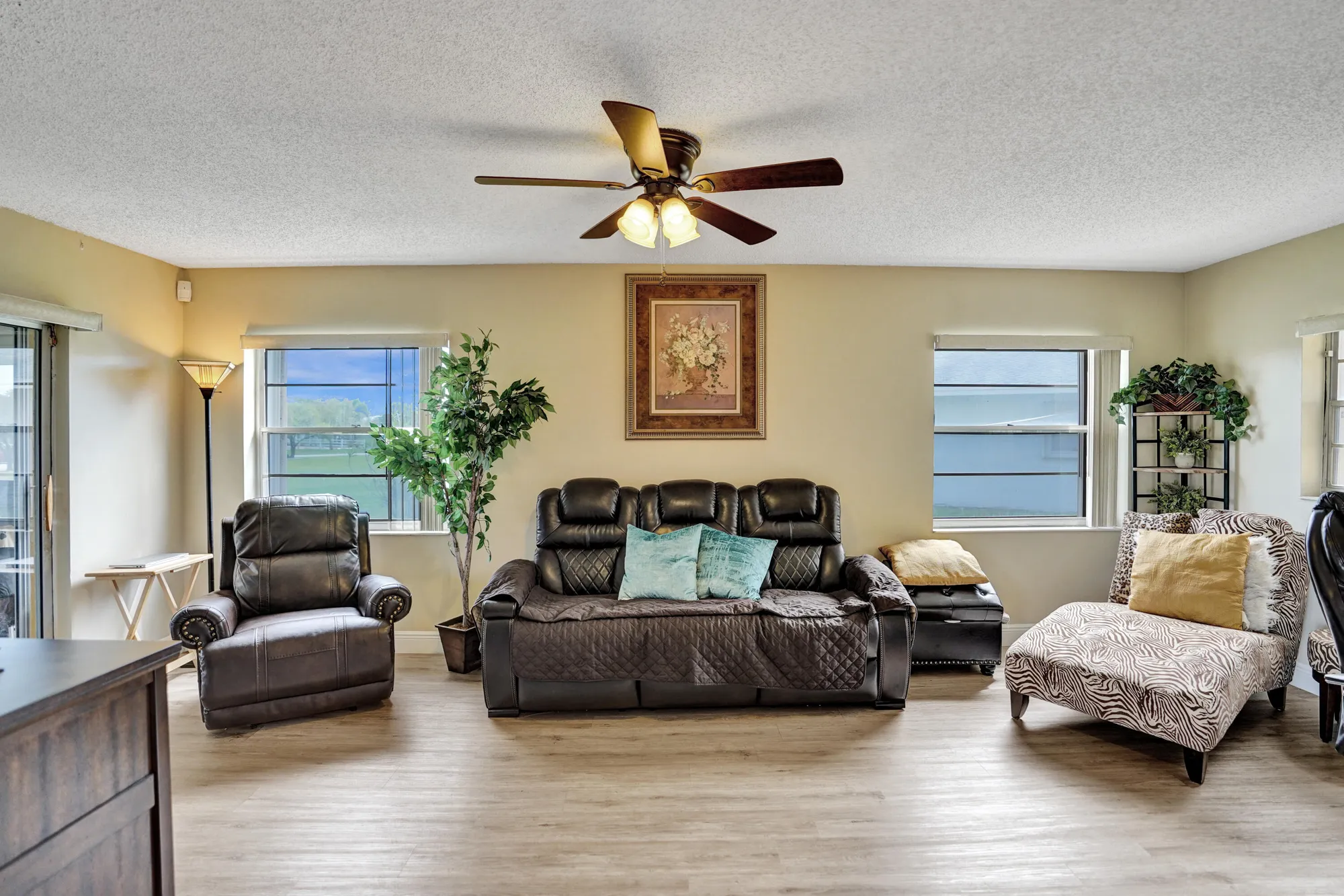 Property Slideshow image 14 of 47 | 3570 amalfi dr, West Palm Beach, FL, 33417