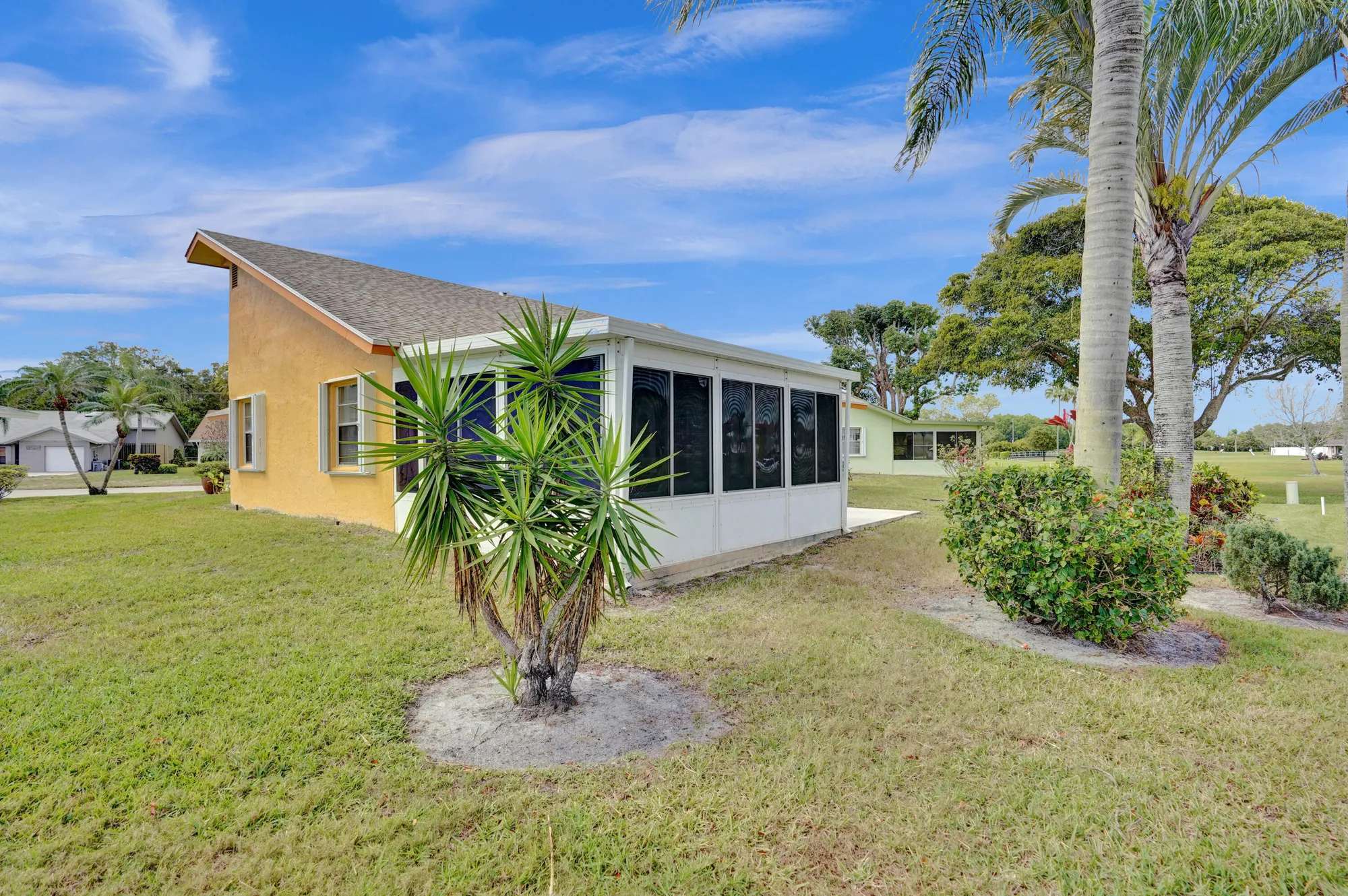 Property Slideshow image 27 of 47 | 3570 amalfi dr, West Palm Beach, FL, 33417