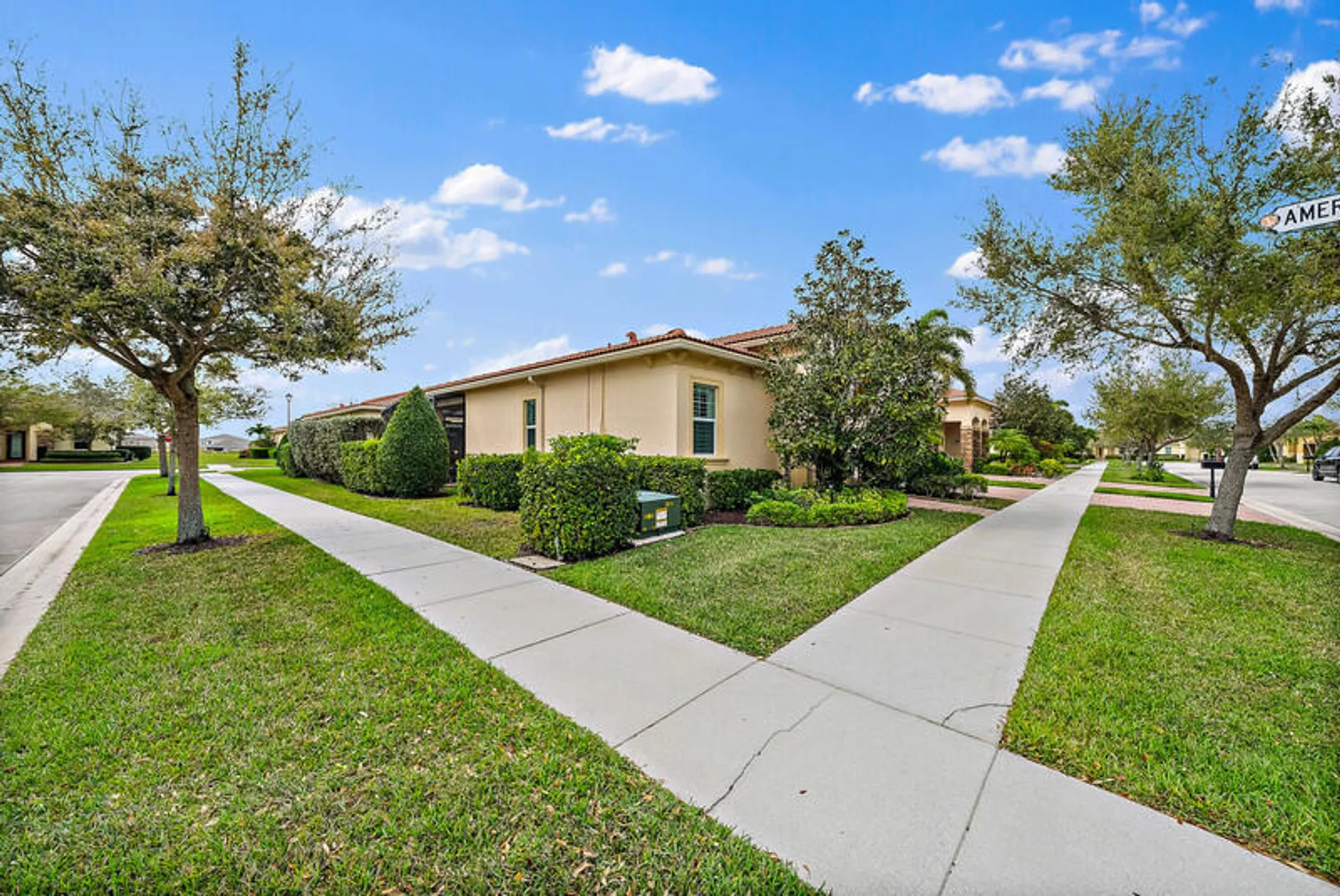 Property Slideshow image 2 of 34 | 10211 sw reggiani rd, Port Saint Lucie, FL, 34986