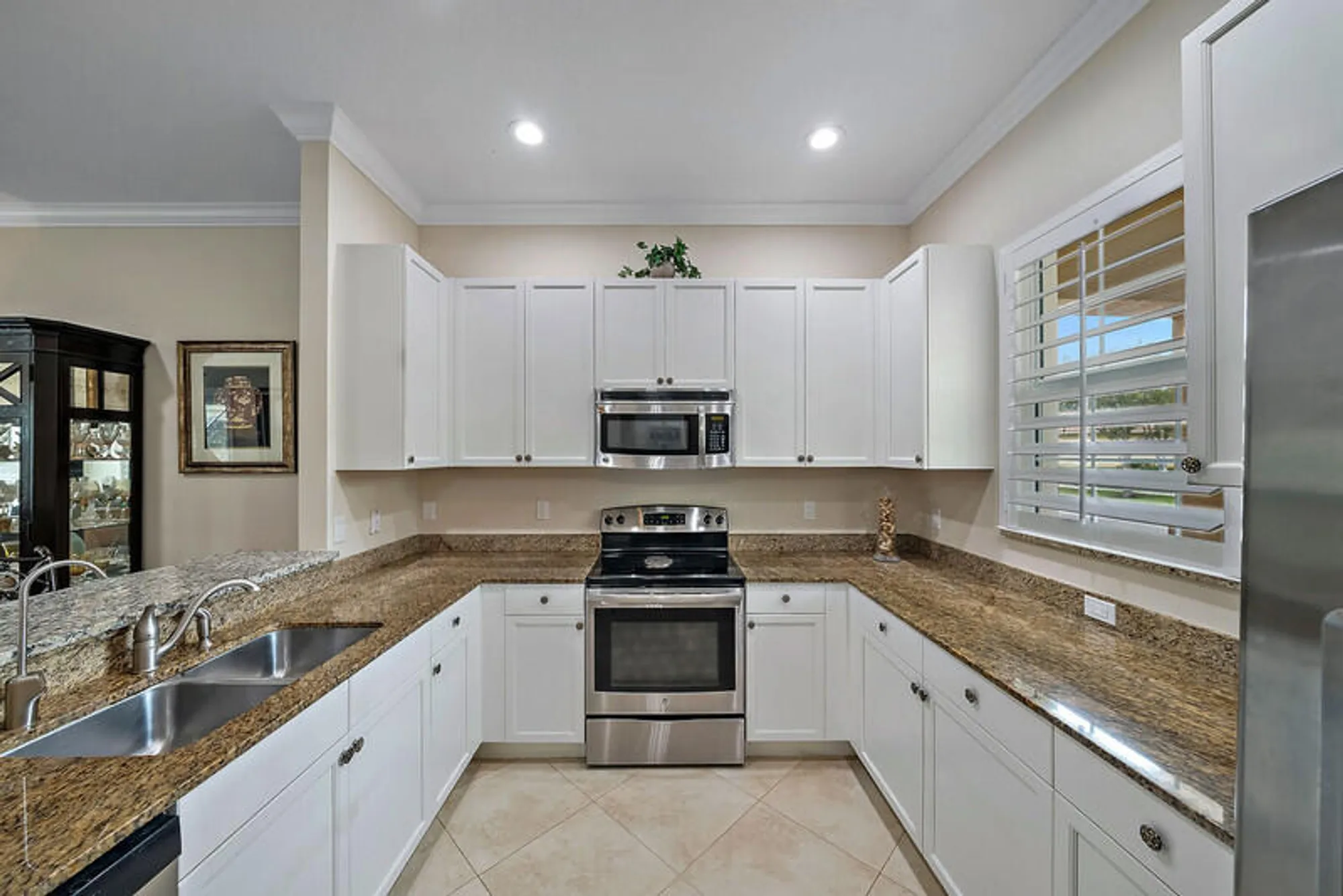 Property Slideshow image 10 of 34 | 10211 sw reggiani rd, Port Saint Lucie, FL, 34986