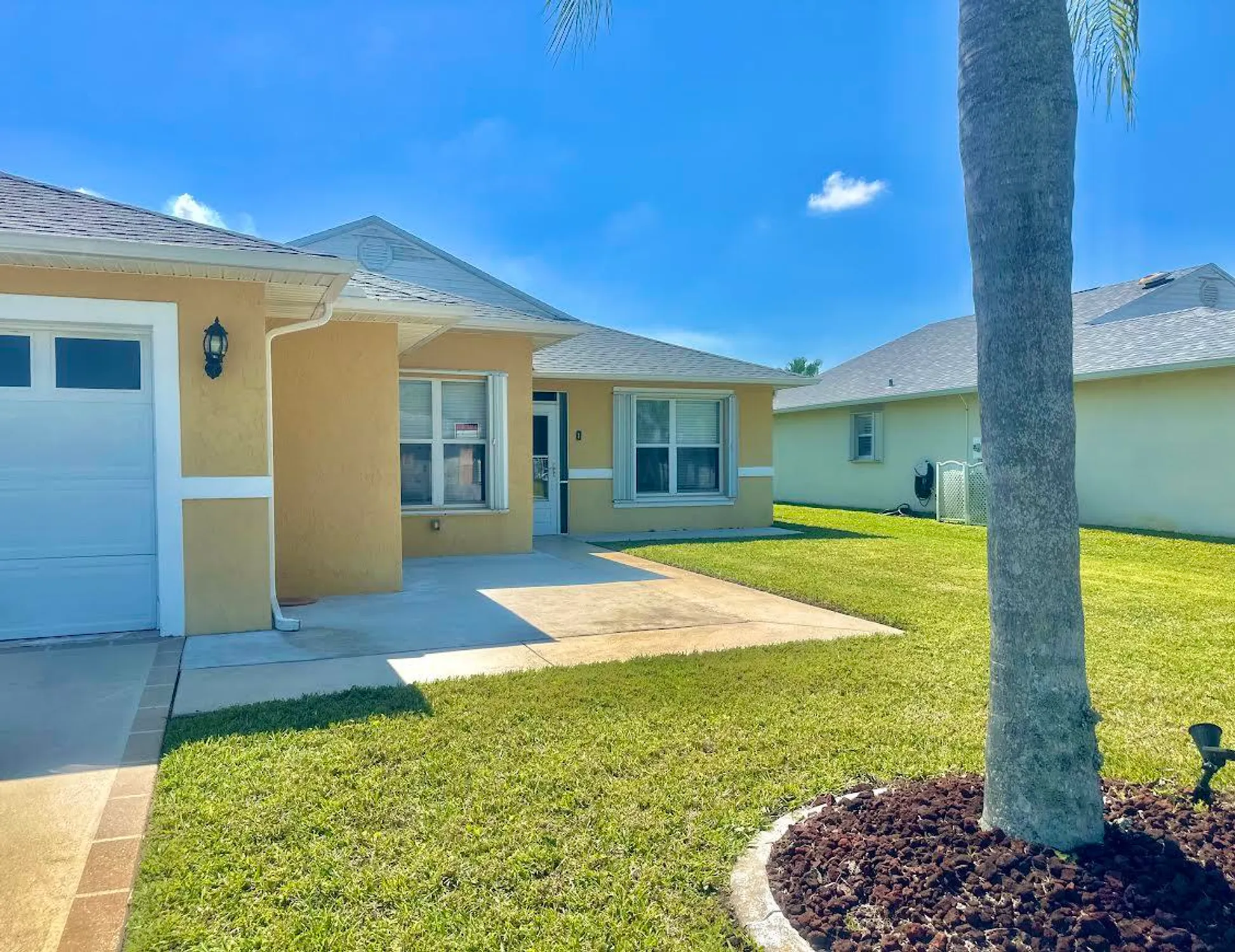 Property Slideshow image 15 of 23 | 413 european ln, Fort Pierce, FL, 34982