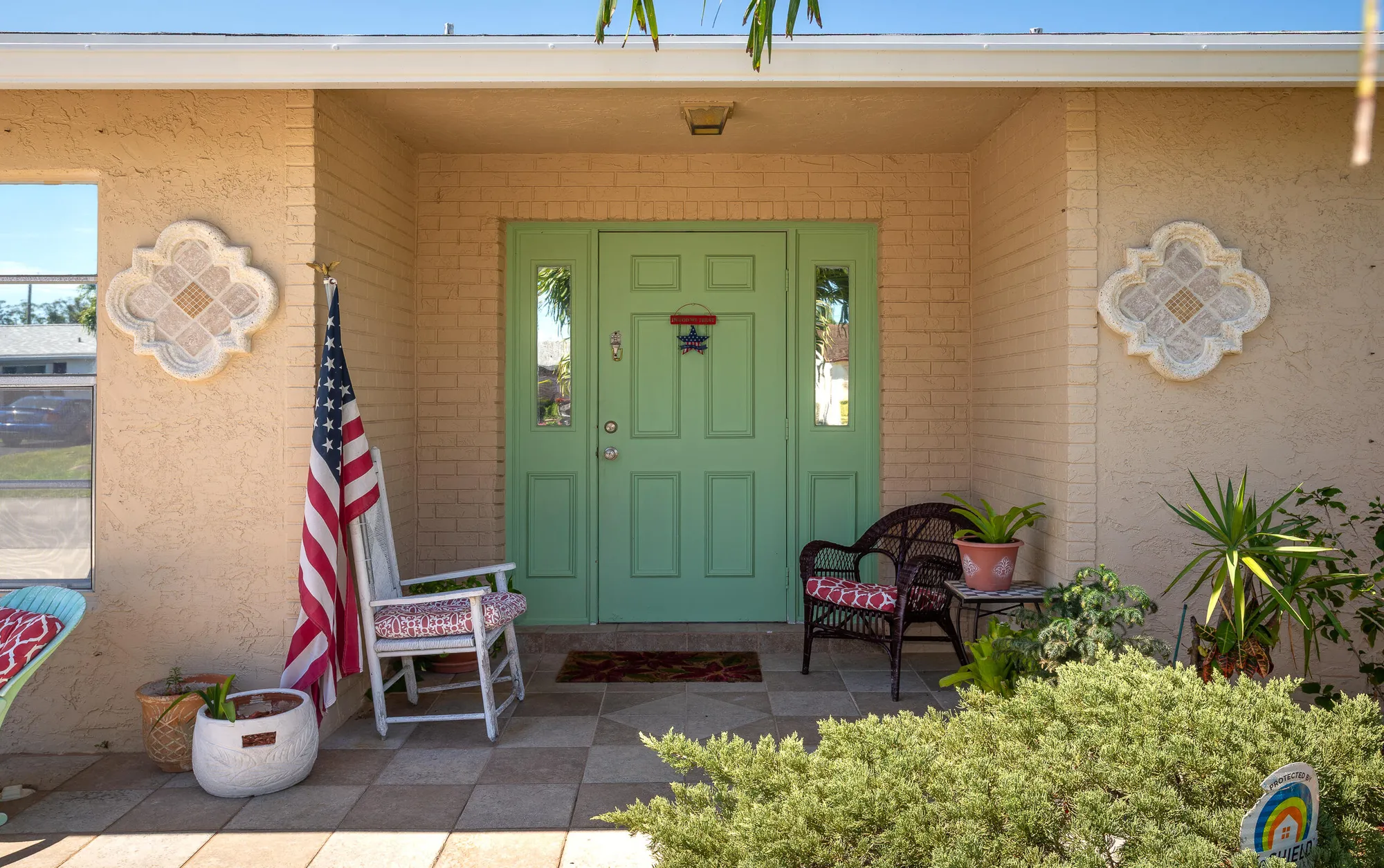 Property Slideshow image 4 of 33 | 7076 pine manor dr, Lake Worth, FL, 33467