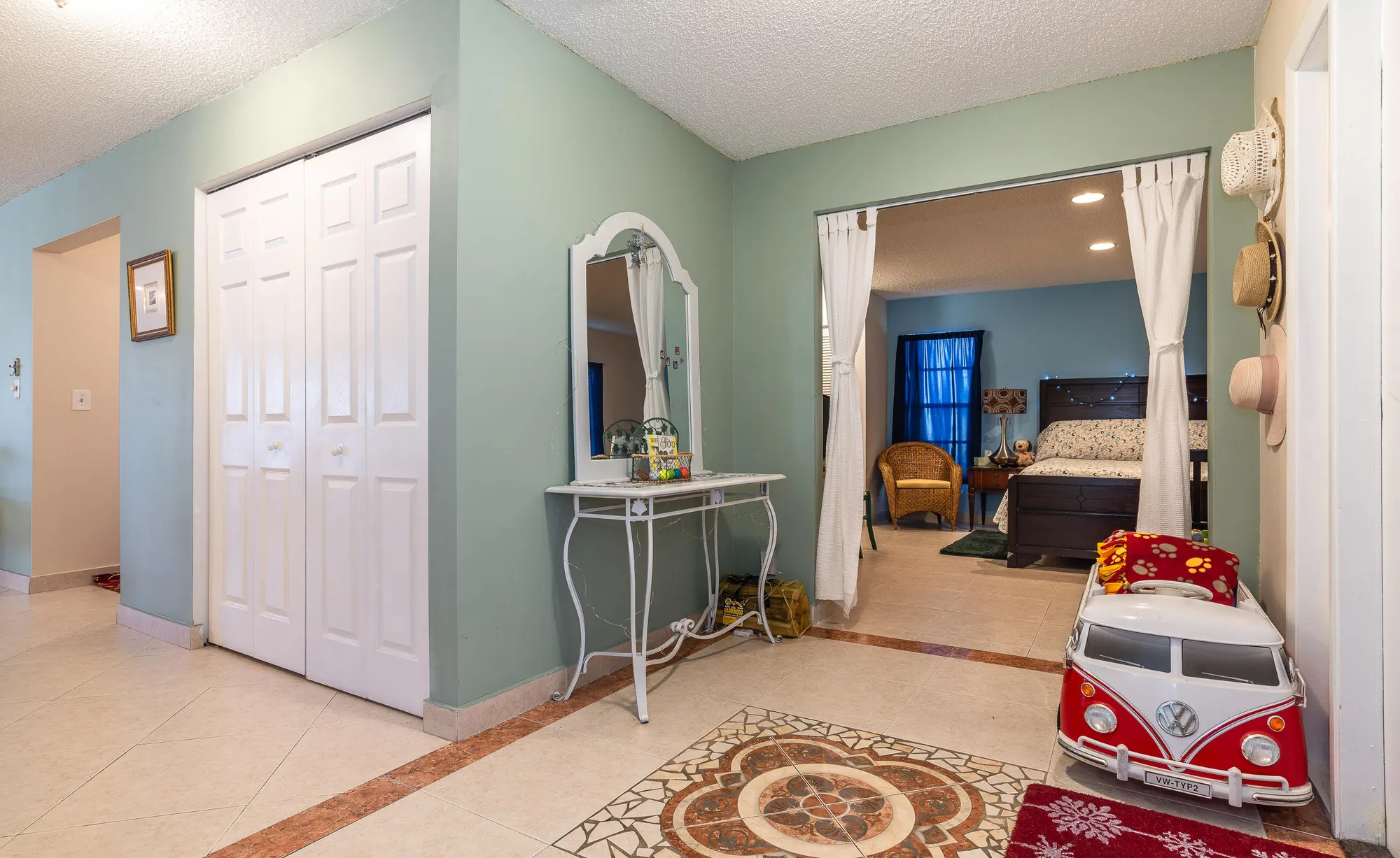 Property Slideshow image 21 of 33 | 7076 pine manor dr, Lake Worth, FL, 33467