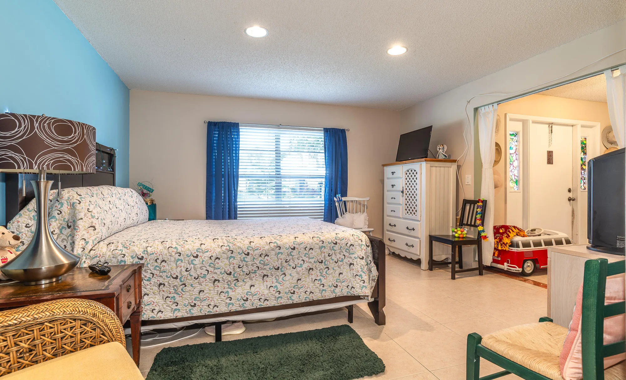Property Slideshow image 23 of 33 | 7076 pine manor dr, Lake Worth, FL, 33467