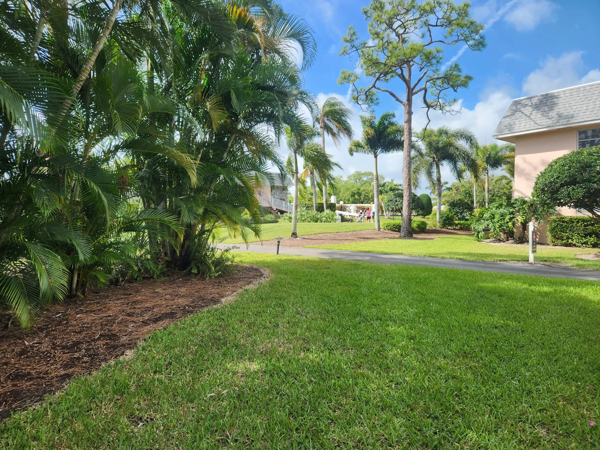 Property Slideshow image 13 of 18 | 18081 se country club dr apt 259, Tequesta, FL, 33469