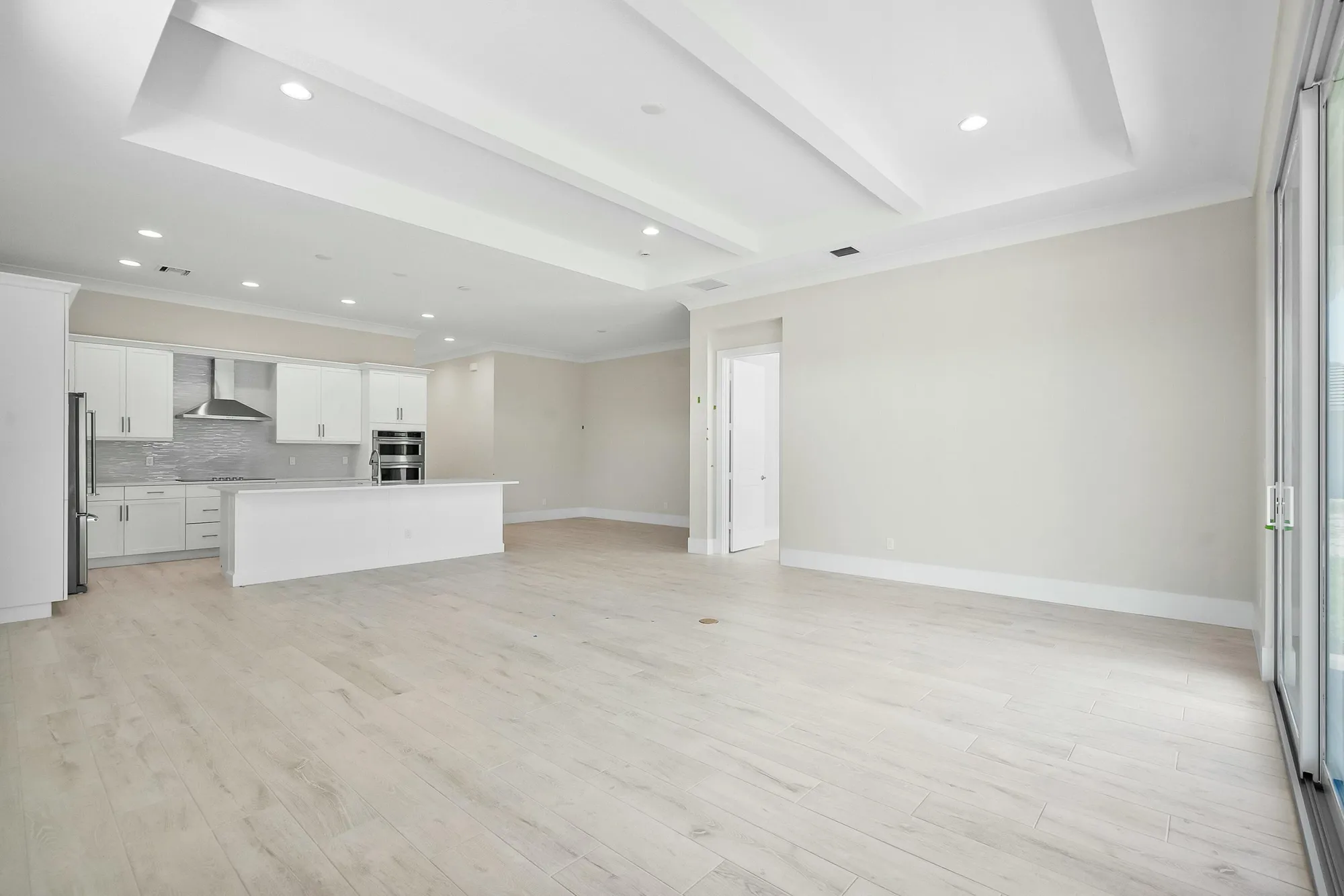 Property Slideshow image 12 of 42 | 2151 falls cir, Vero Beach, FL, 32967