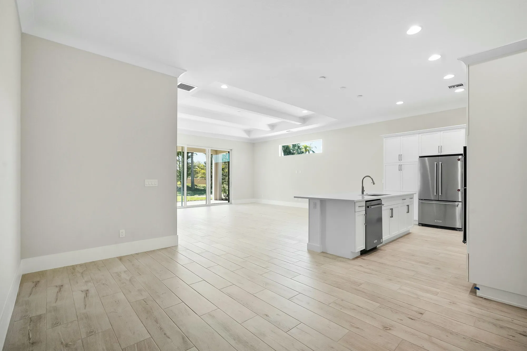 Property Slideshow image 14 of 42 | 2151 falls cir, Vero Beach, FL, 32967