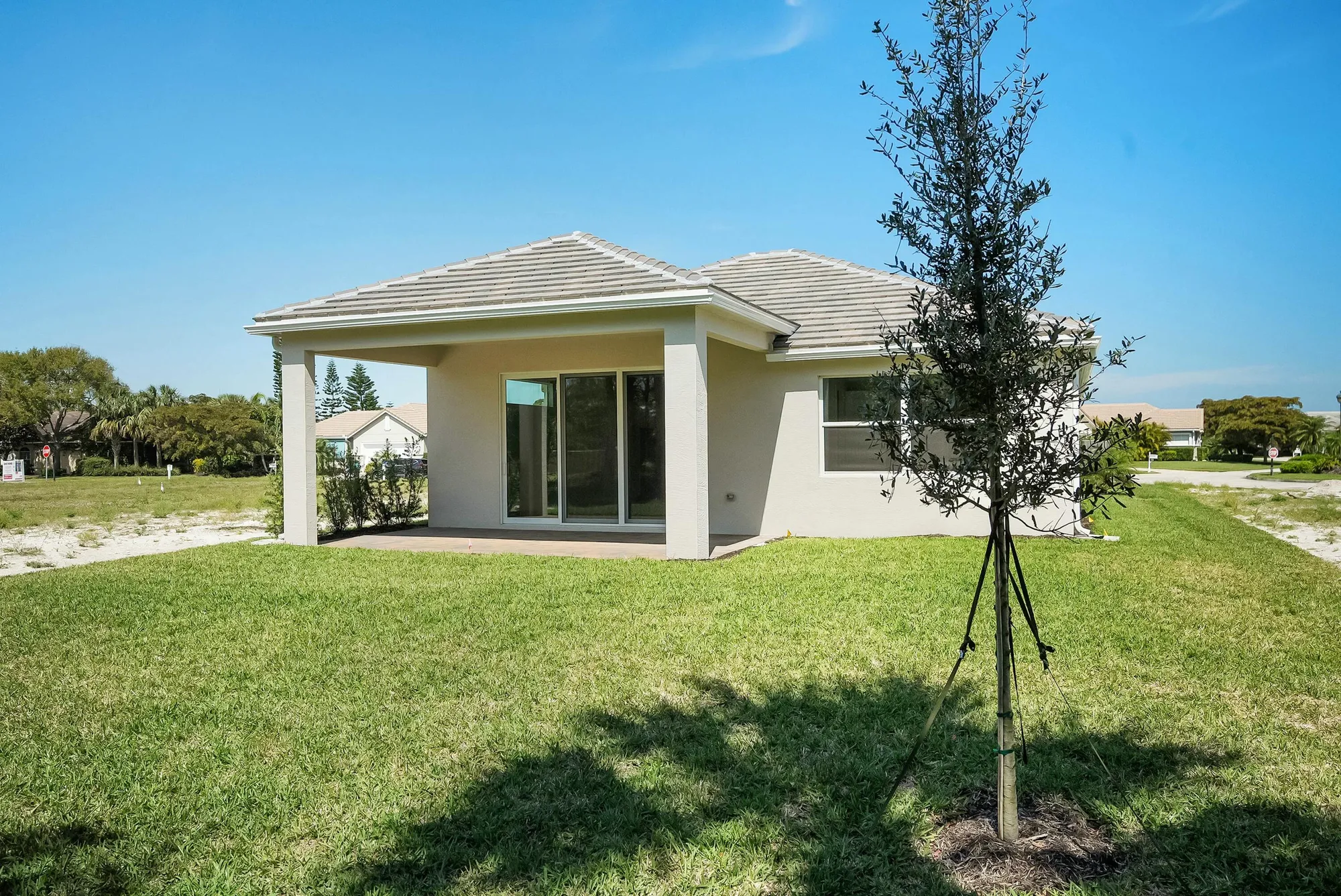 Property Slideshow image 36 of 42 | 2151 falls cir, Vero Beach, FL, 32967