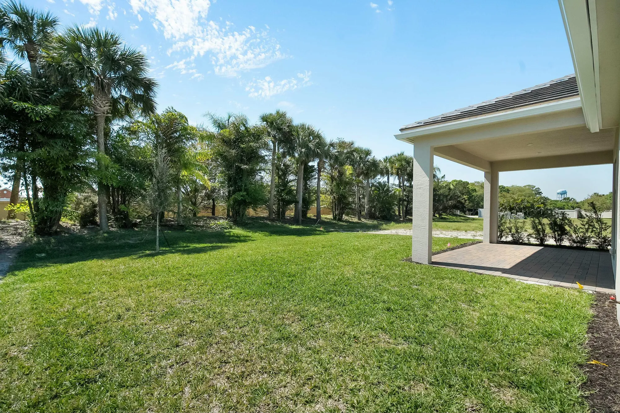 Property Slideshow image 37 of 42 | 2151 falls cir, Vero Beach, FL, 32967