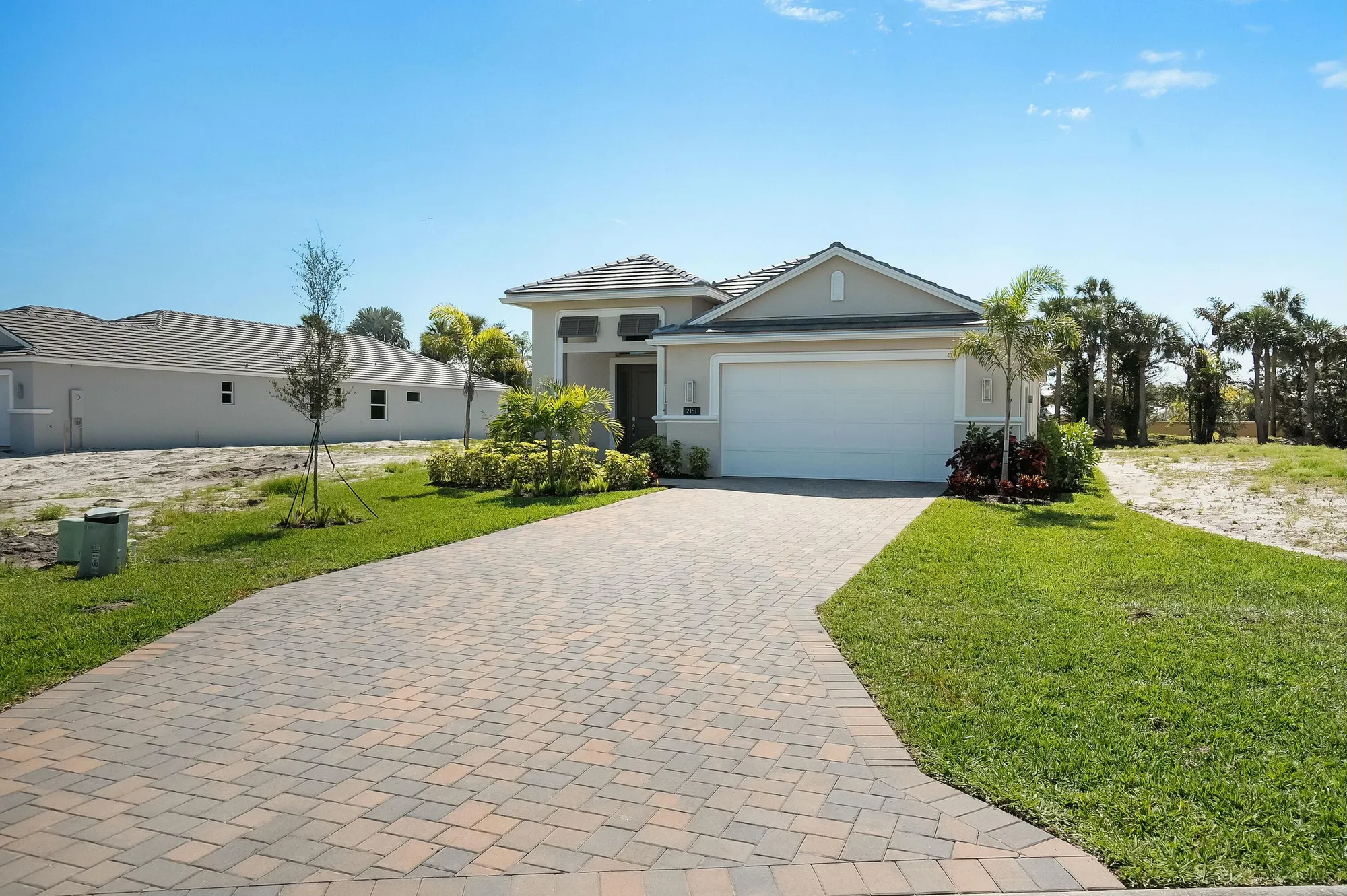 Property Slideshow image 3 of 42 | 2151 falls cir, Vero Beach, FL, 32967