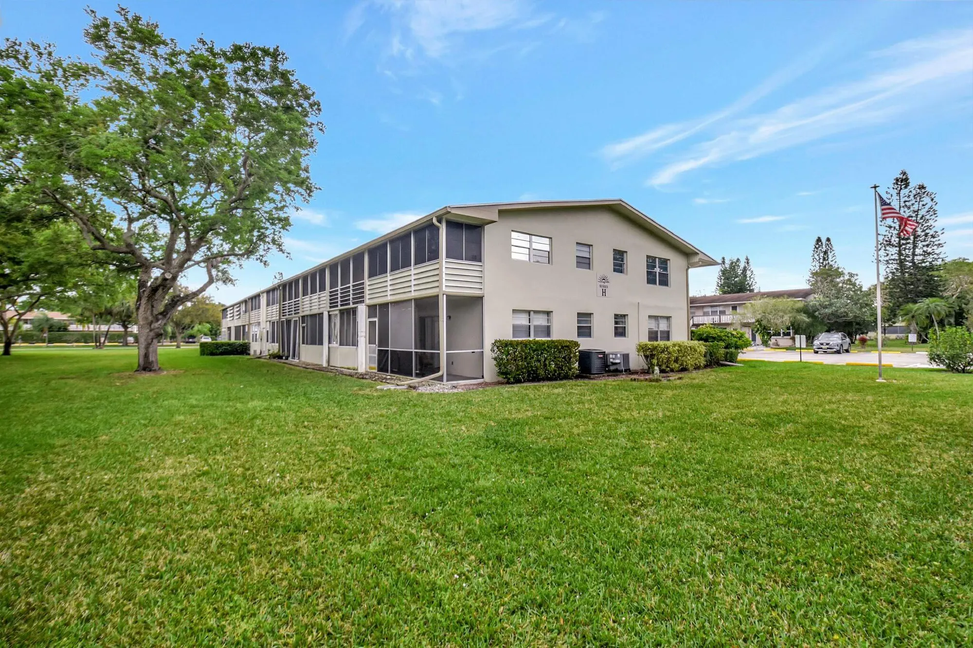 Property Slideshow image 20 of 31 | 143 sussex h, West Palm Beach, FL, 33417