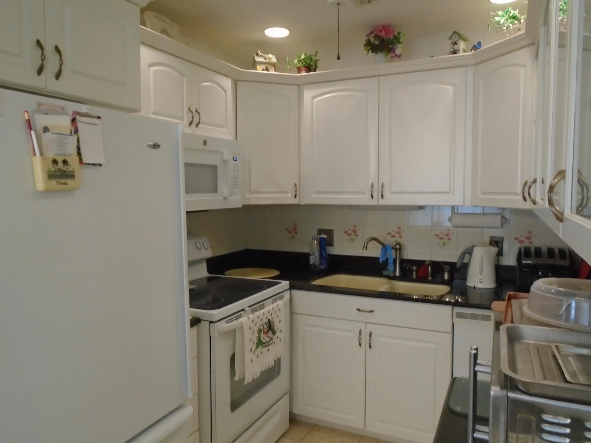 Property Slideshow image 6 of 33 | 3300 springdale blvd 316, Palm Springs, FL, 33461