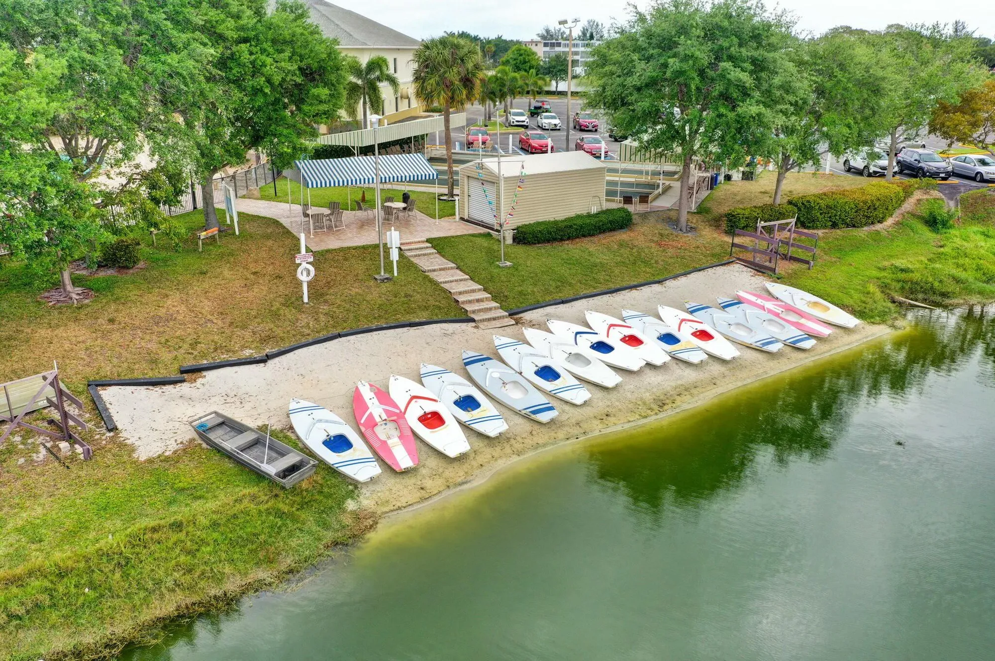 Property Slideshow image 28 of 31 | 143 sussex h, West Palm Beach, FL, 33417