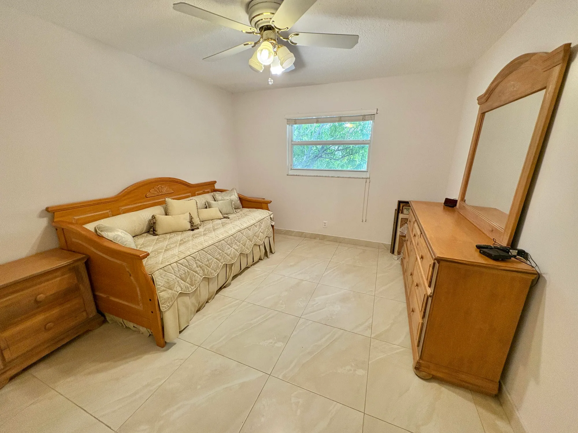 Property Slideshow image 12 of 25 | 30 plymouth c, West Palm Beach, FL, 33417