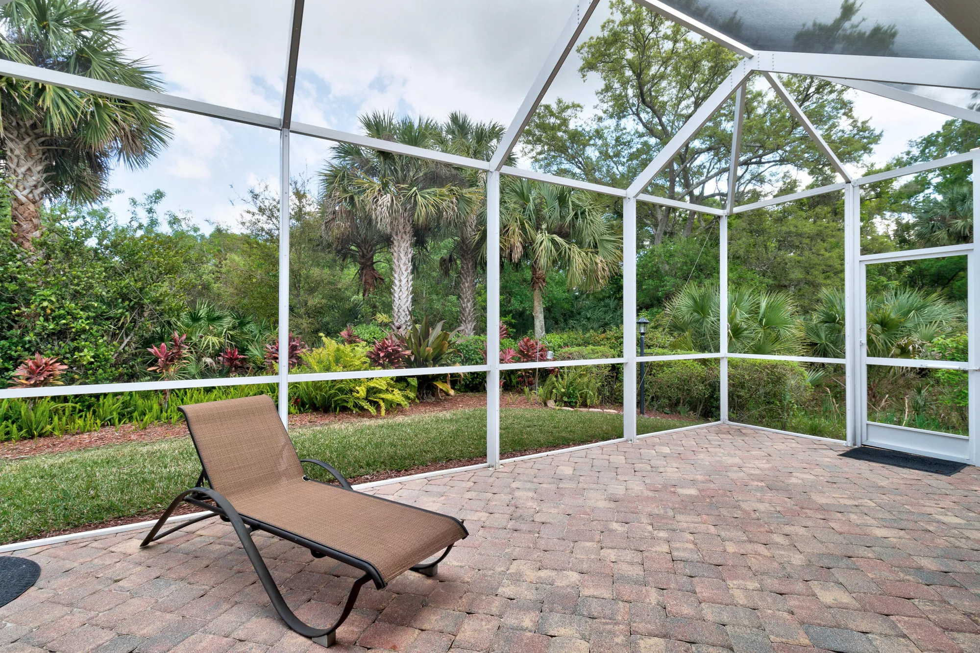 Property Slideshow image 21 of 39 | 6180 dorchester way, Vero Beach, FL, 32966