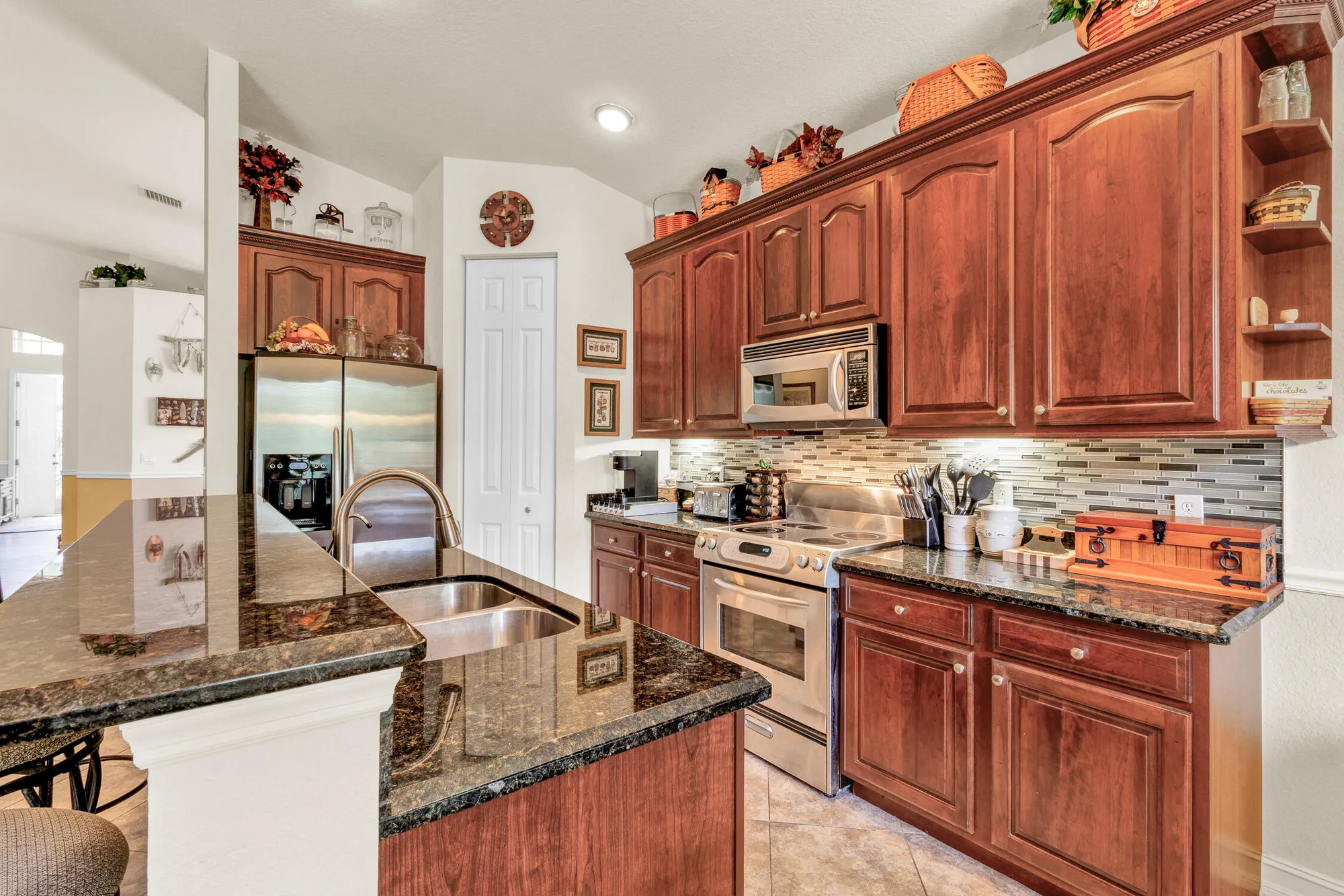 Property Slideshow image 8 of 39 | 6180 dorchester way, Vero Beach, FL, 32966