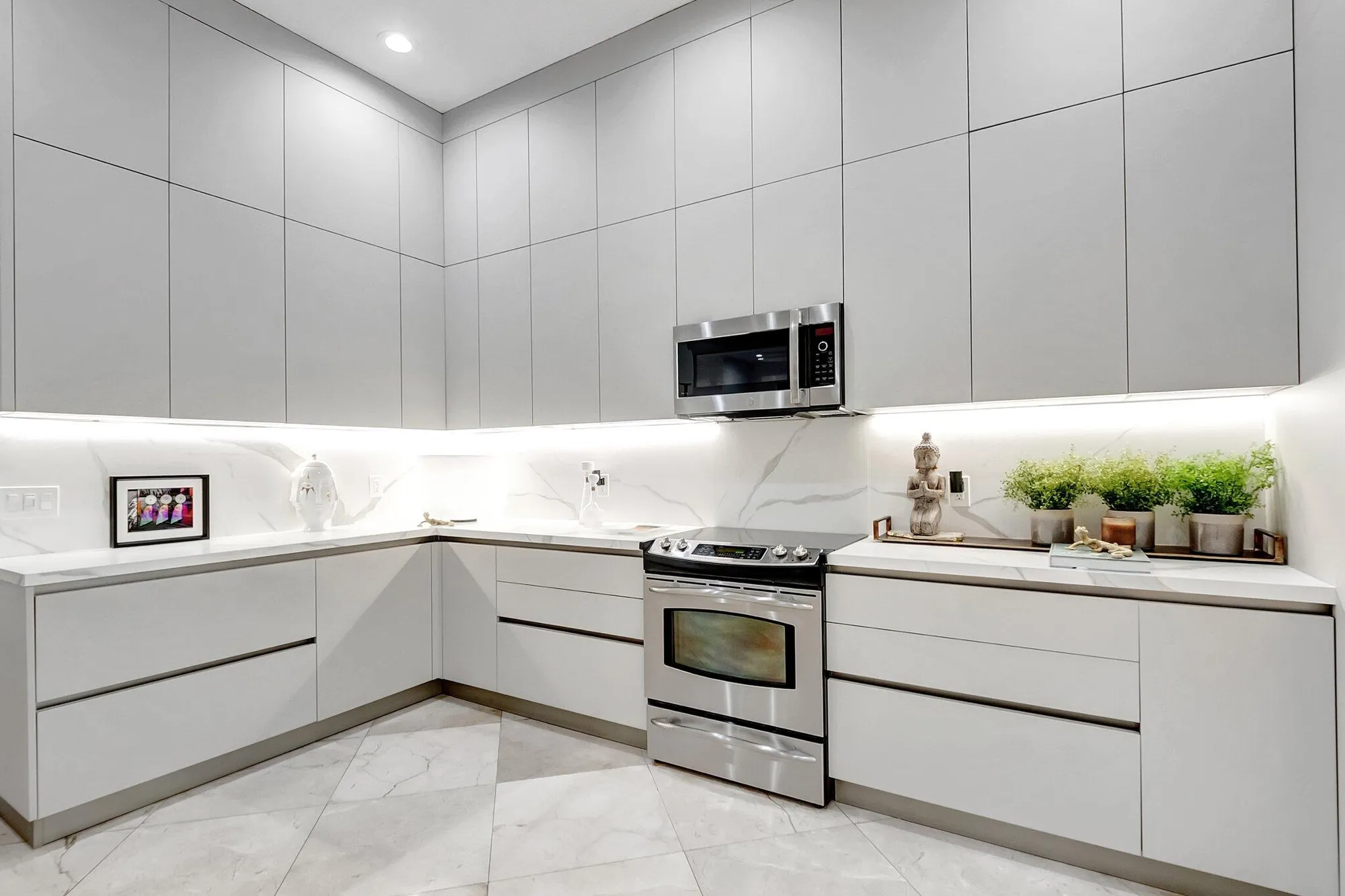 Property Slideshow image 17 of 85 | 7136 corning cir, Boynton Beach, FL, 33437