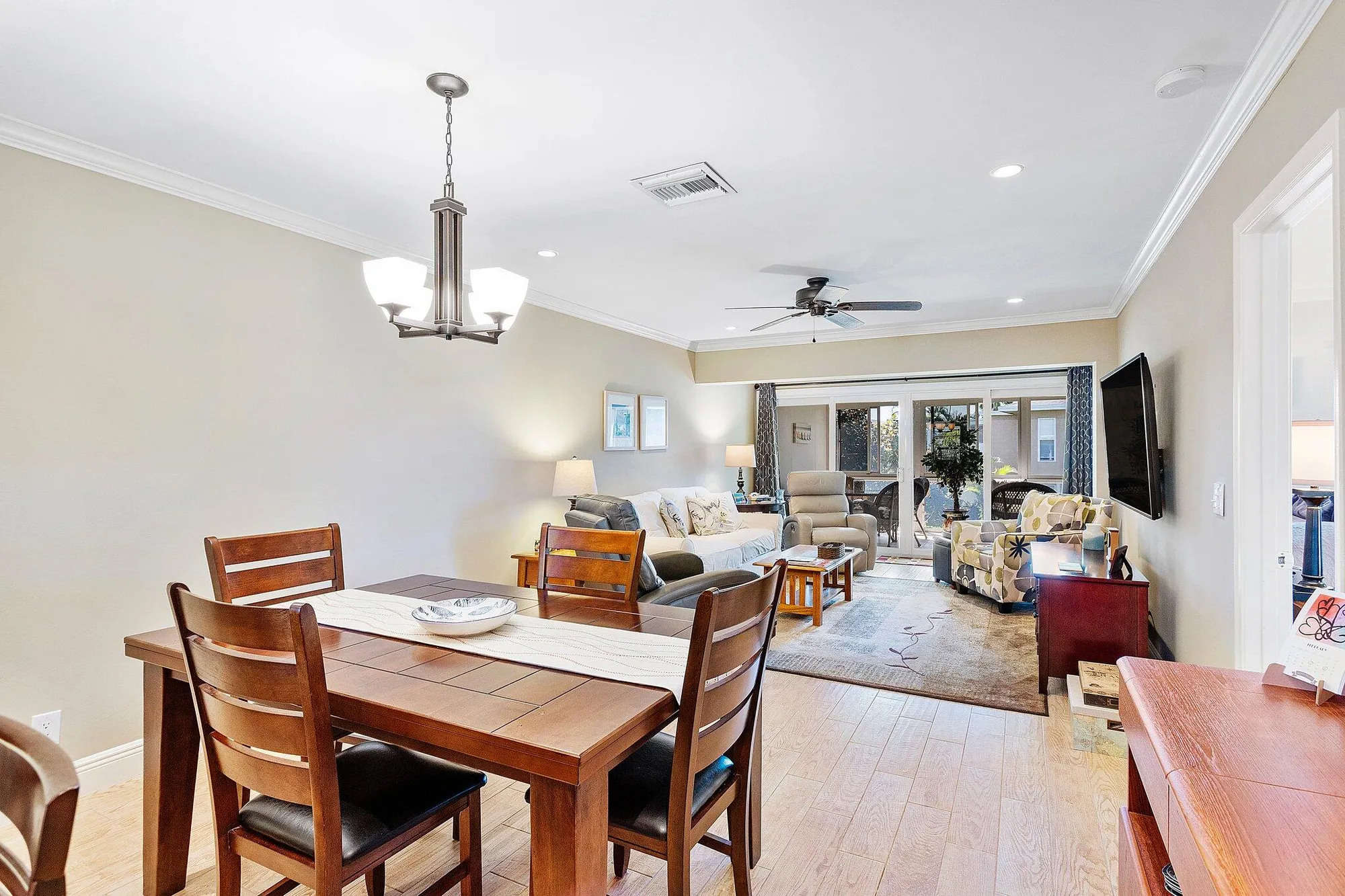 Property Slideshow image 14 of 39 | 1061 orange ter apt 204, Delray Beach, FL, 33445