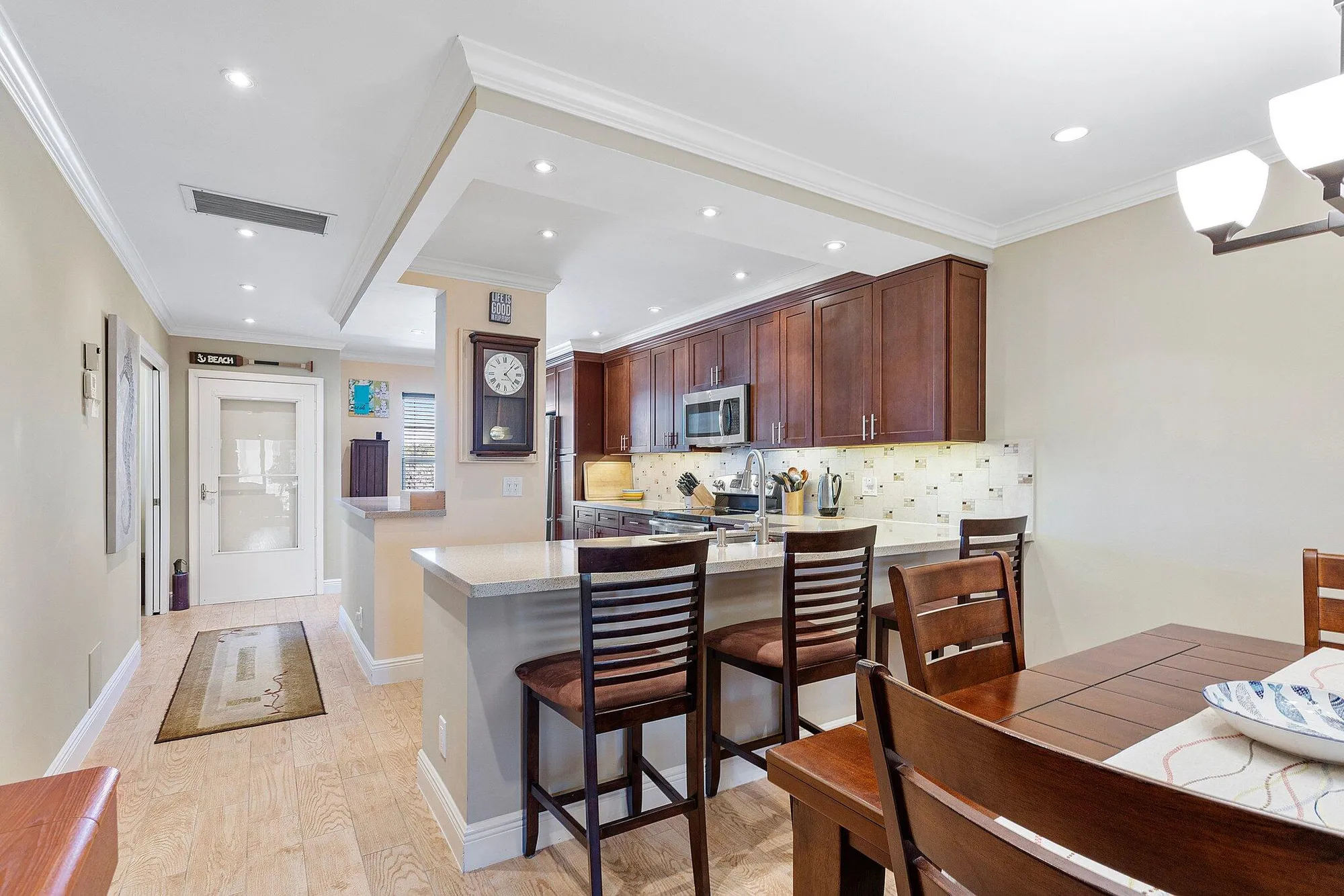 Property Slideshow image 9 of 39 | 1061 orange ter apt 204, Delray Beach, FL, 33445