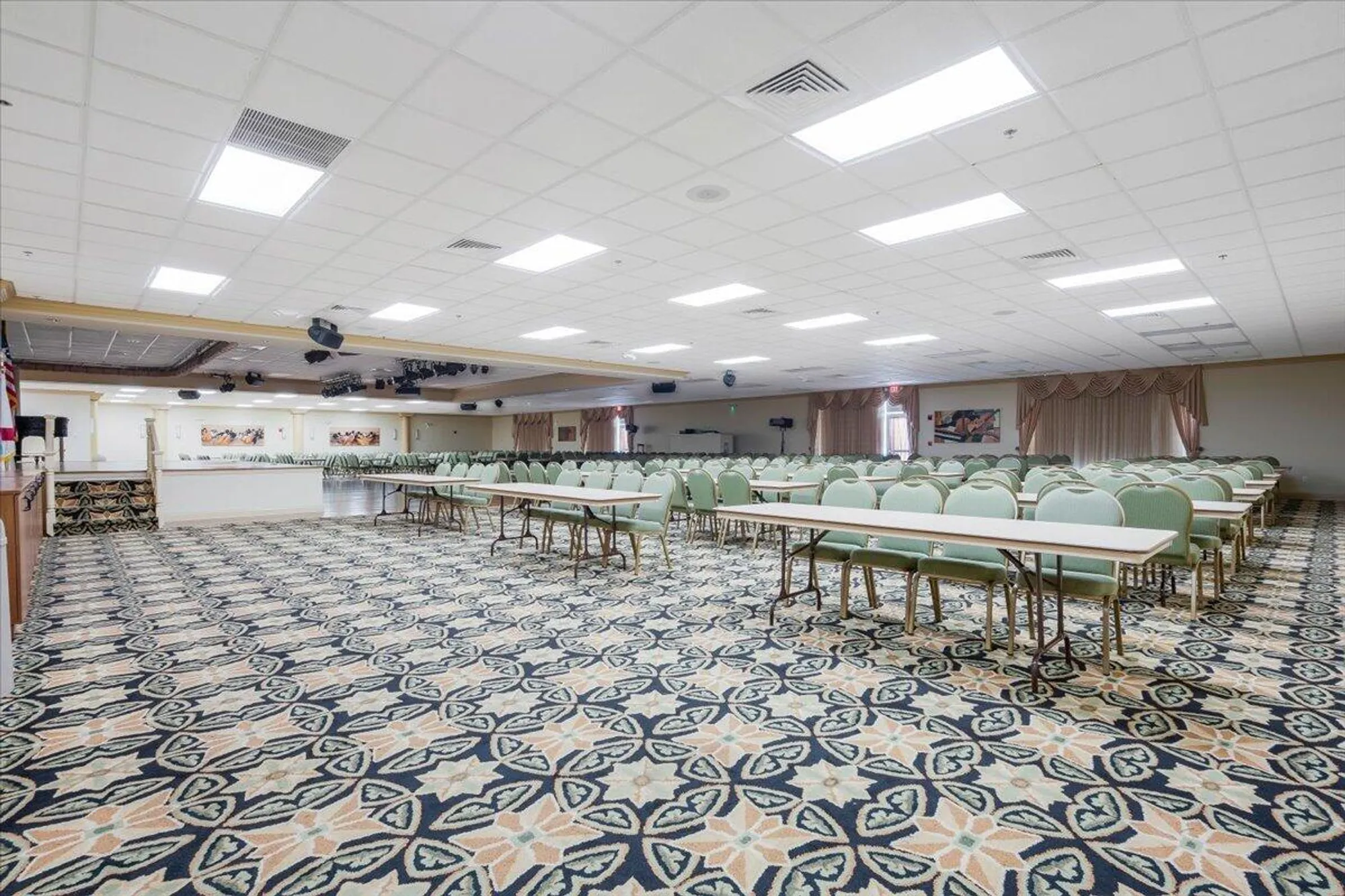 Property Slideshow image 28 of 33 | 15355 lakes of delray blvd 206, Delray Beach, FL, 33484