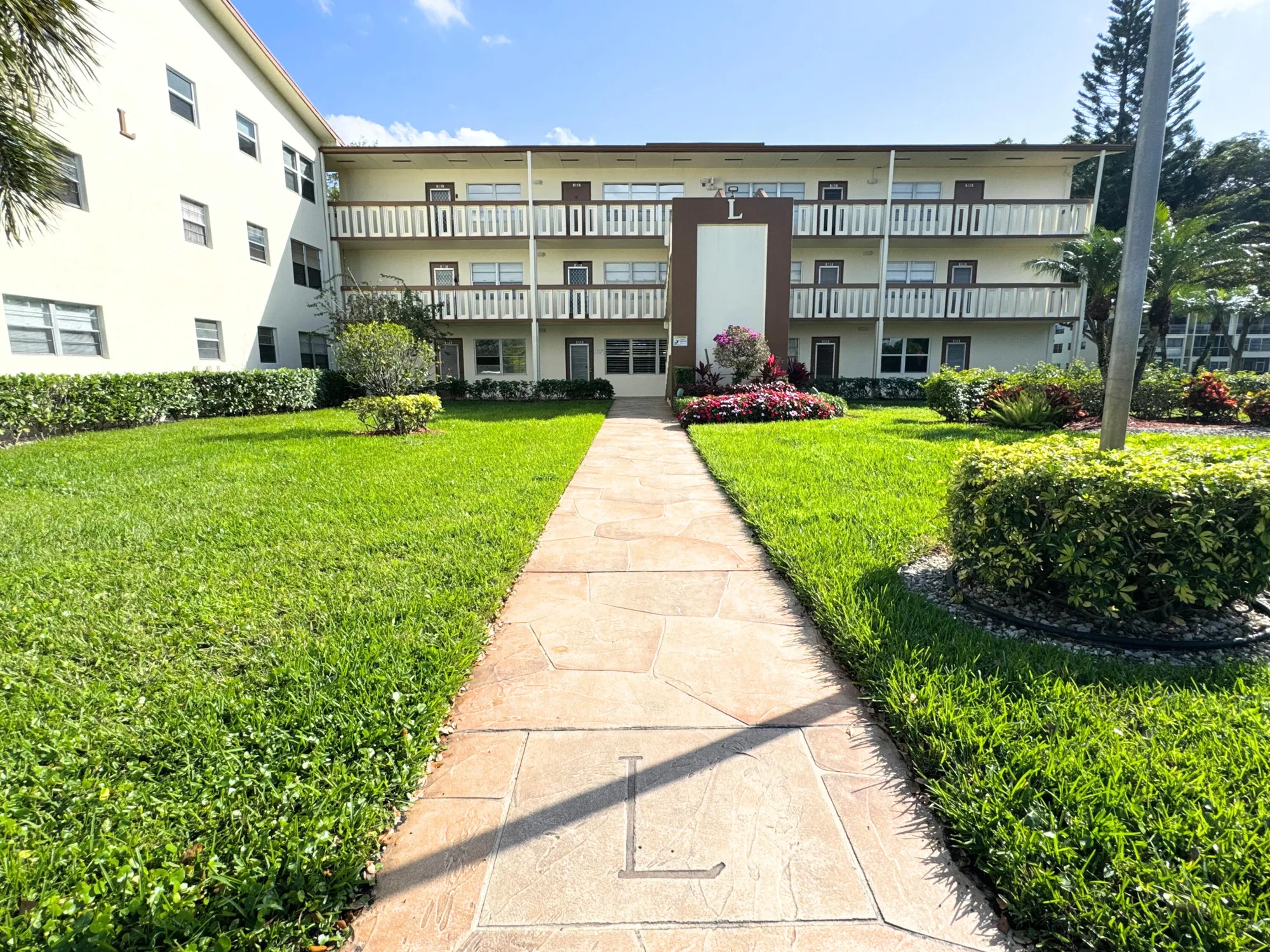 Property Slideshow image 1 of 49 | 484 mansfield l, Boca Raton, FL, 33434