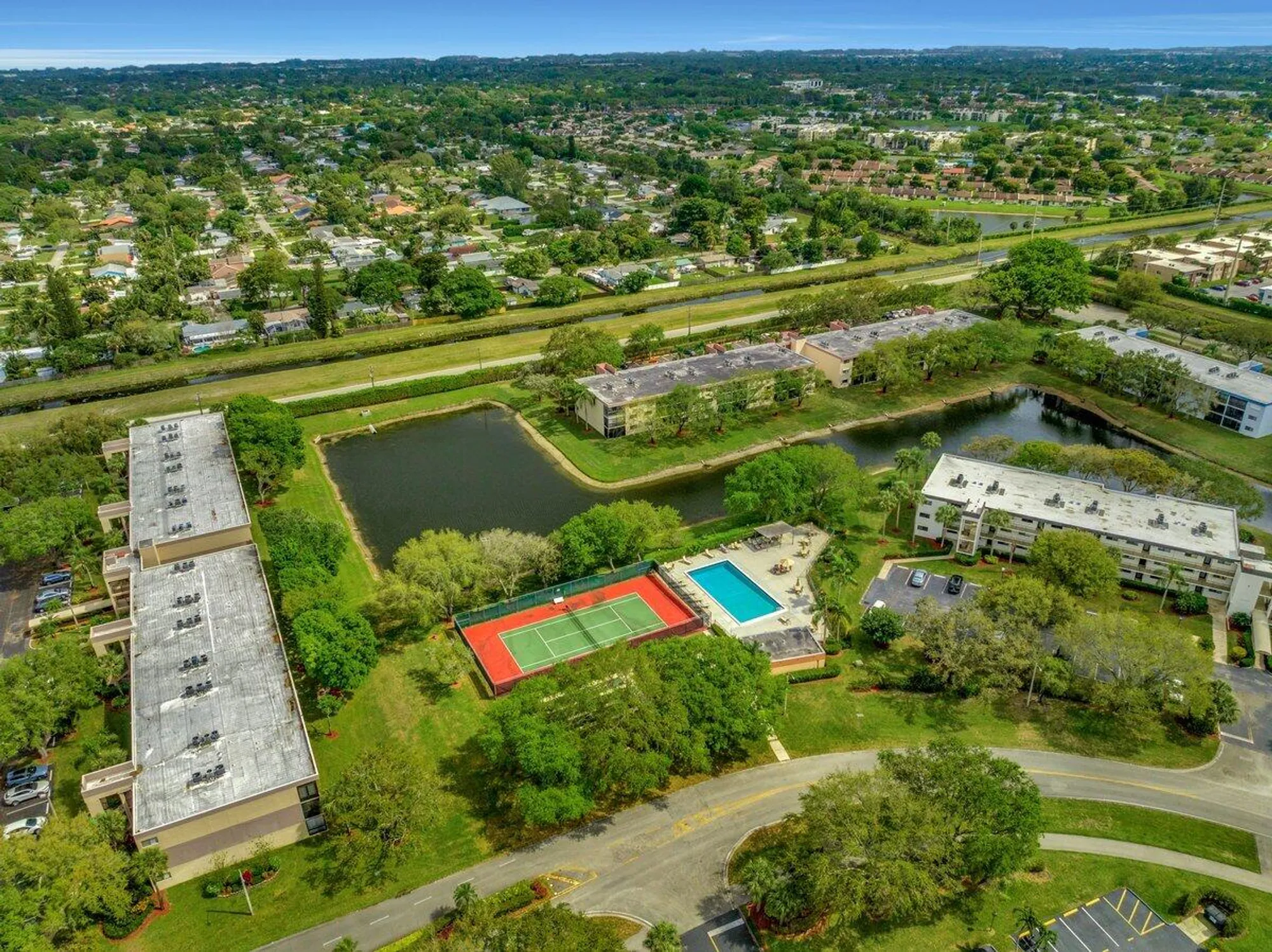 Property Slideshow image 24 of 33 | 15355 lakes of delray blvd 206, Delray Beach, FL, 33484