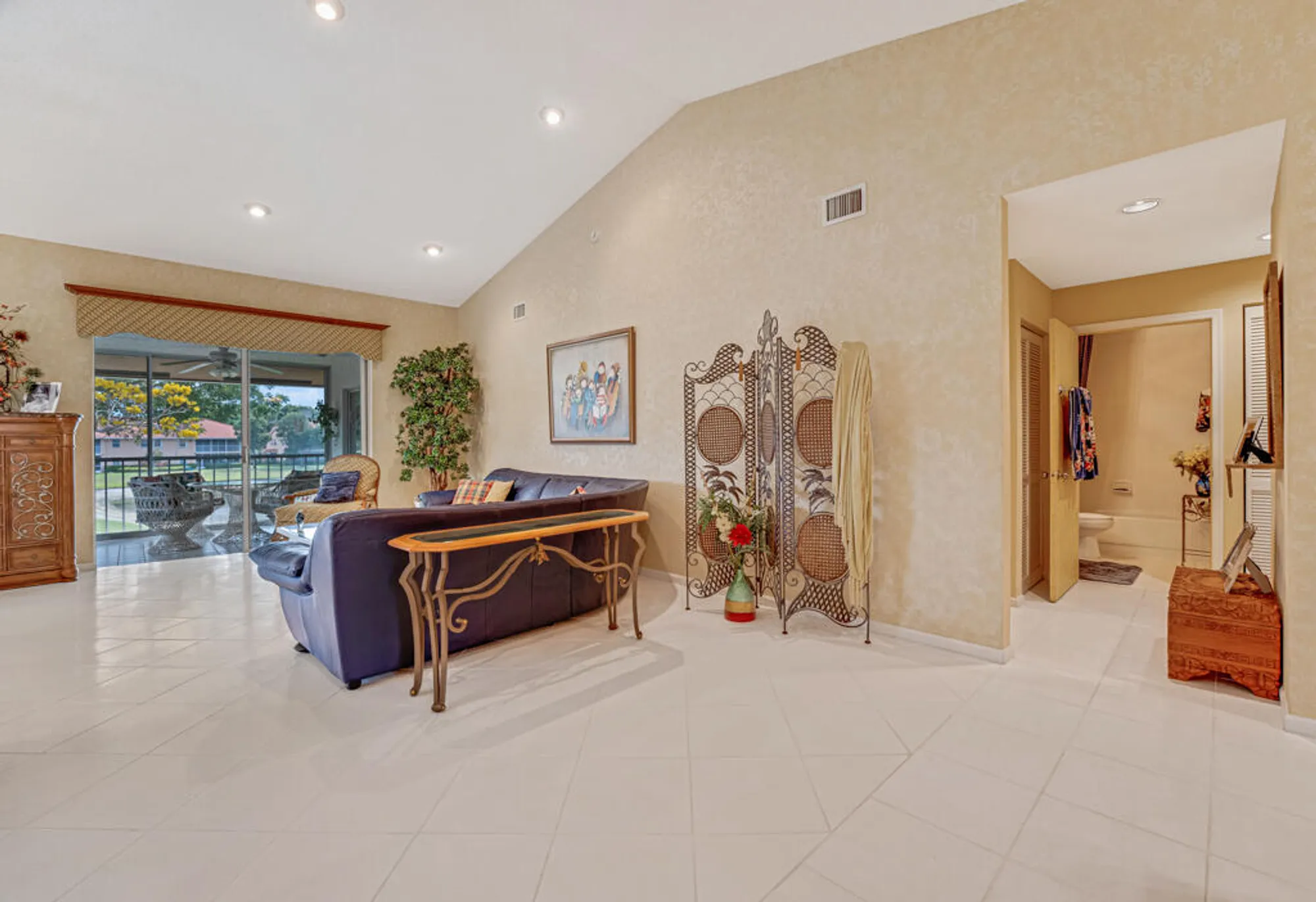 Property Slideshow image 6 of 49 | 9805 shadybrook 201 dr 201, Boynton Beach, FL, 33437