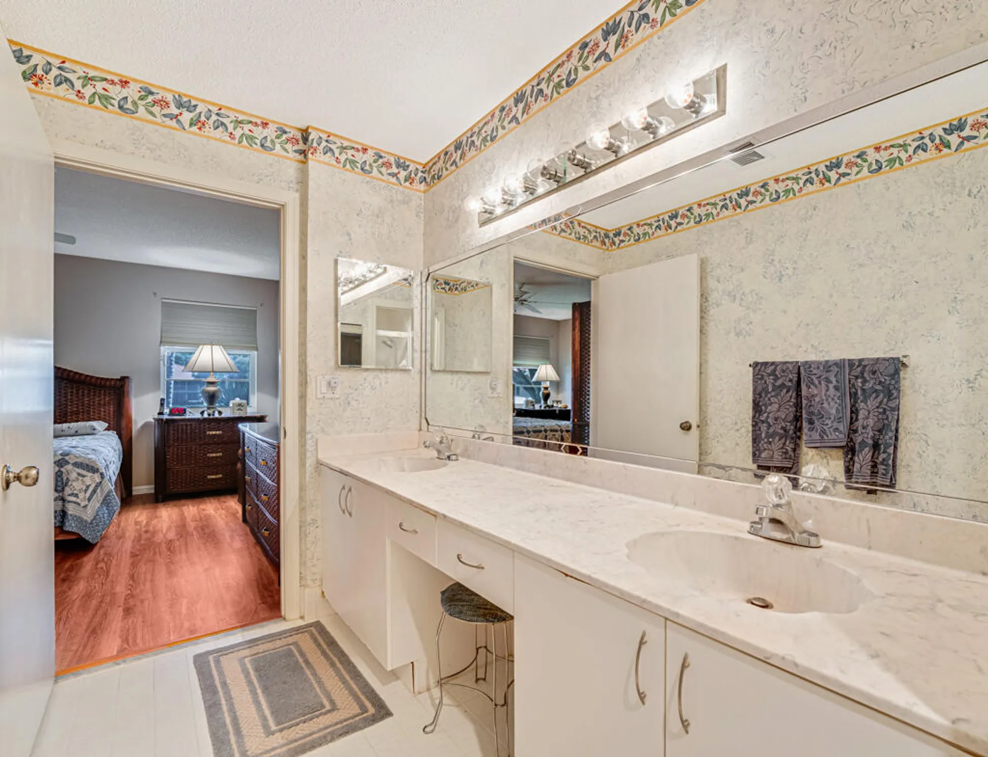 Property Slideshow image 33 of 49 | 9805 shadybrook 201 dr 201, Boynton Beach, FL, 33437