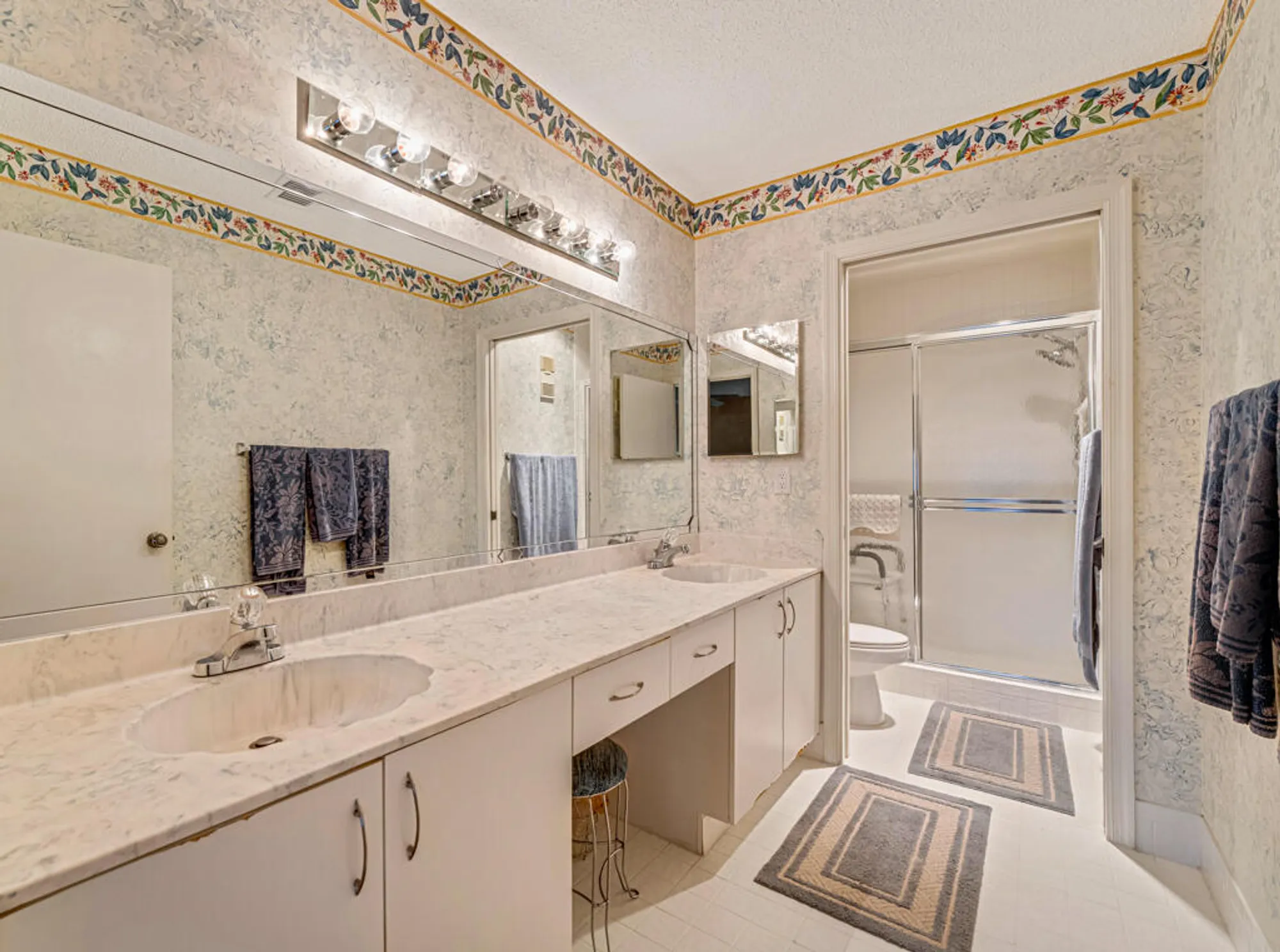 Property Slideshow image 32 of 49 | 9805 shadybrook 201 dr 201, Boynton Beach, FL, 33437