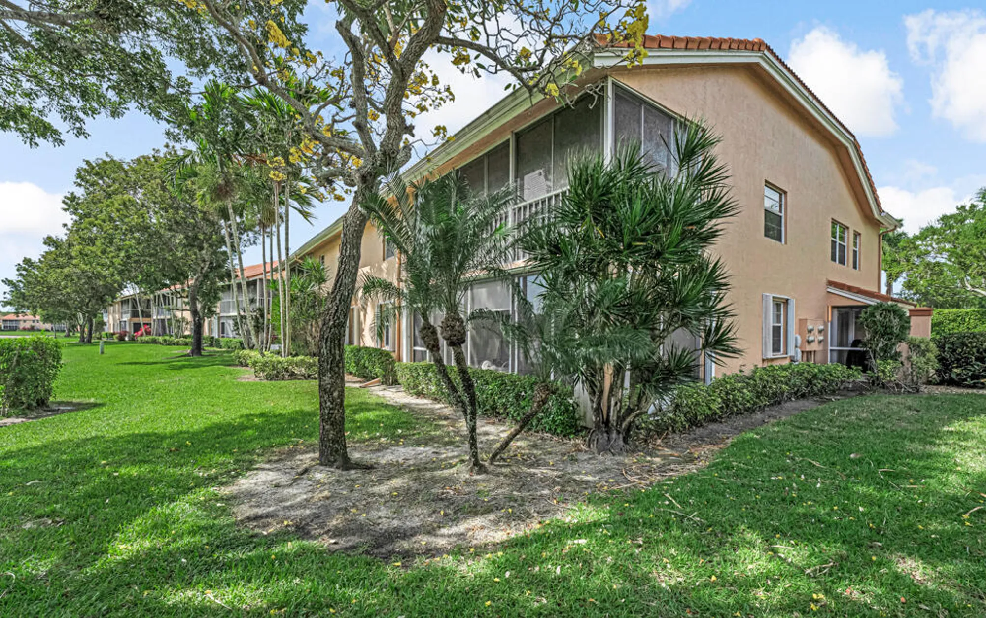 Property Slideshow image 43 of 49 | 9805 shadybrook 201 dr 201, Boynton Beach, FL, 33437