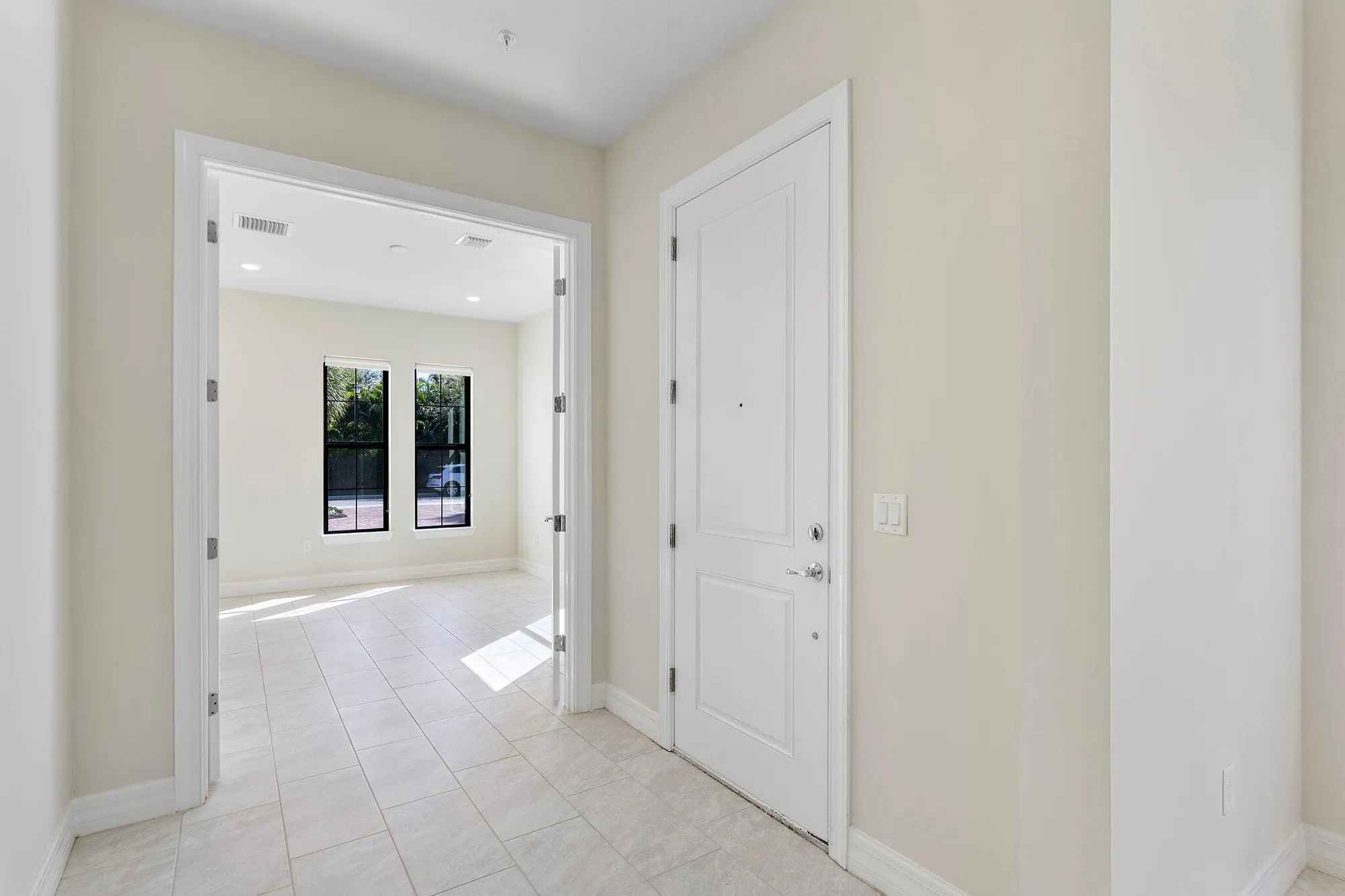 Property Slideshow image 13 of 40 | 21908 canadensis cir # 101, Boca Raton, FL, 33428