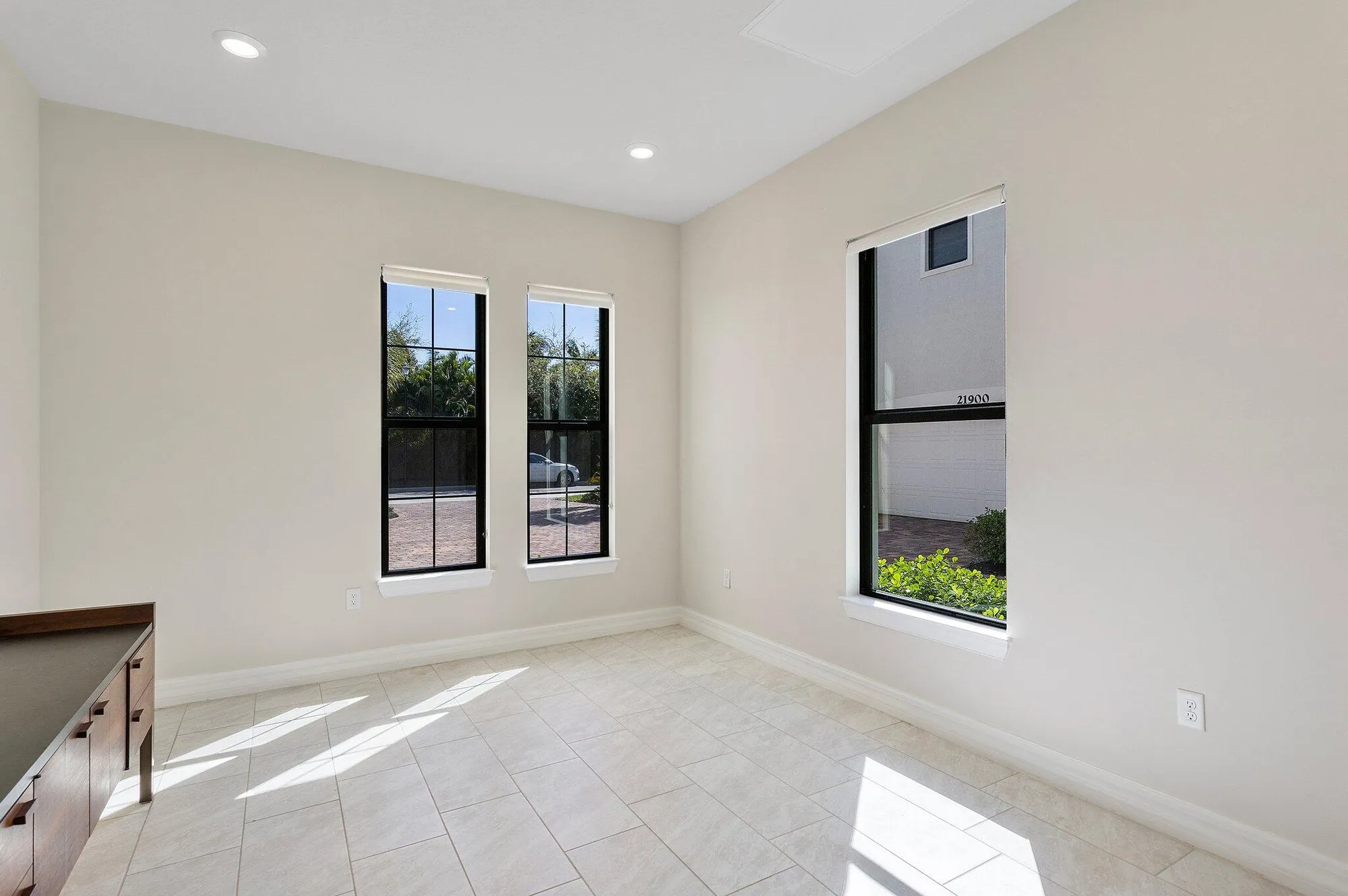 Property Slideshow image 14 of 40 | 21908 canadensis cir # 101, Boca Raton, FL, 33428