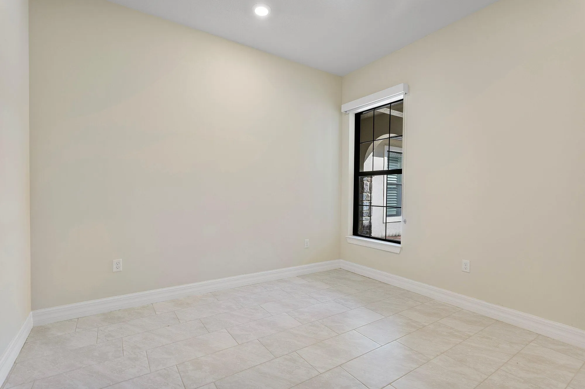 Property Slideshow image 21 of 40 | 21908 canadensis cir # 101, Boca Raton, FL, 33428