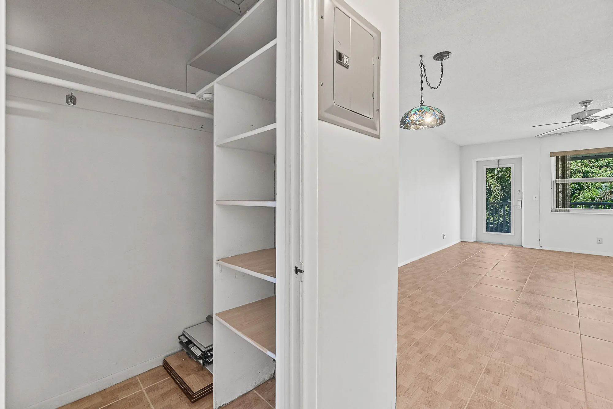 Property Slideshow image 10 of 38 | 231 dorchester j, West Palm Beach, FL, 33417